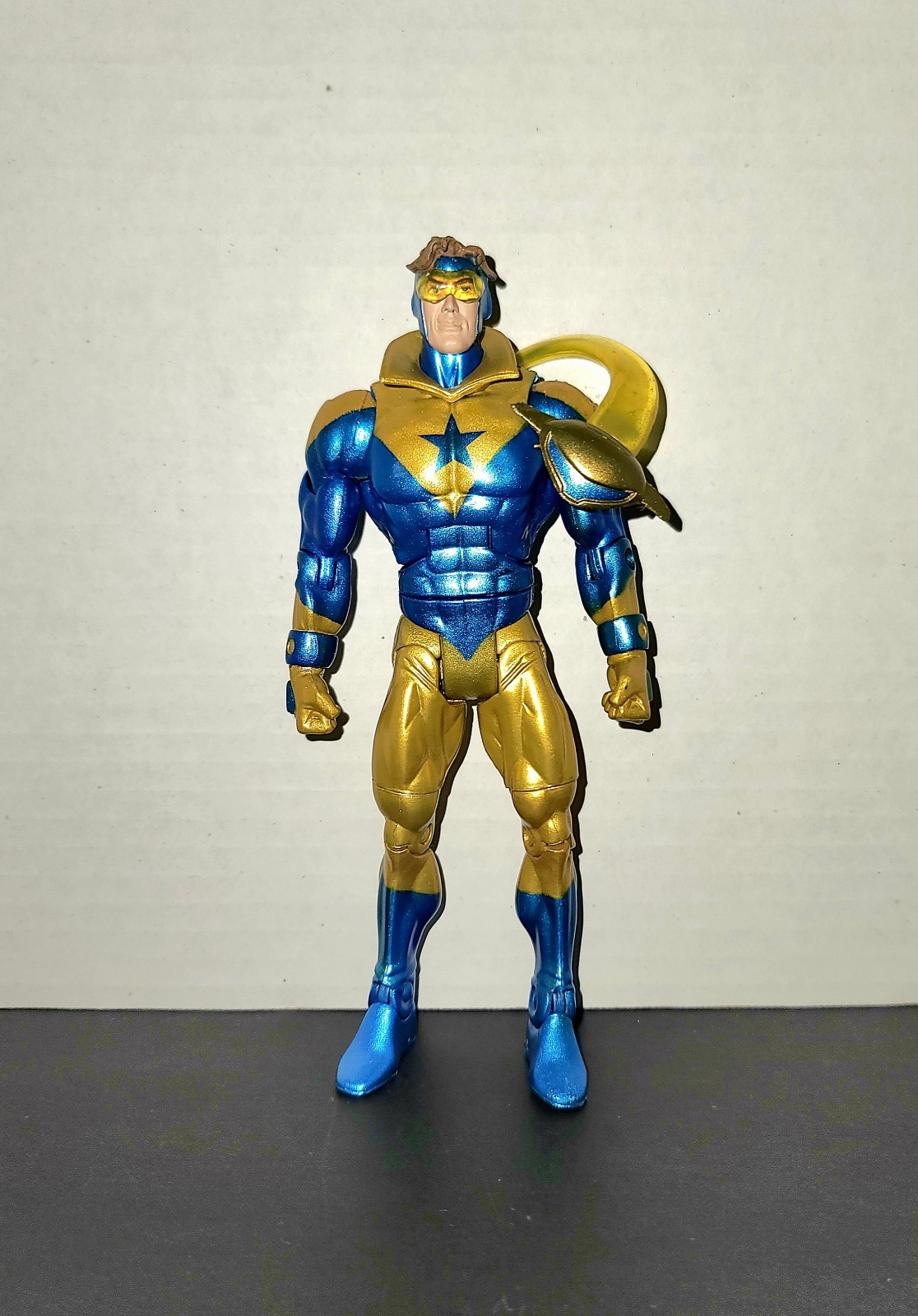 DCUC DC Universe Classics Atom Smasher Series Booster Gold