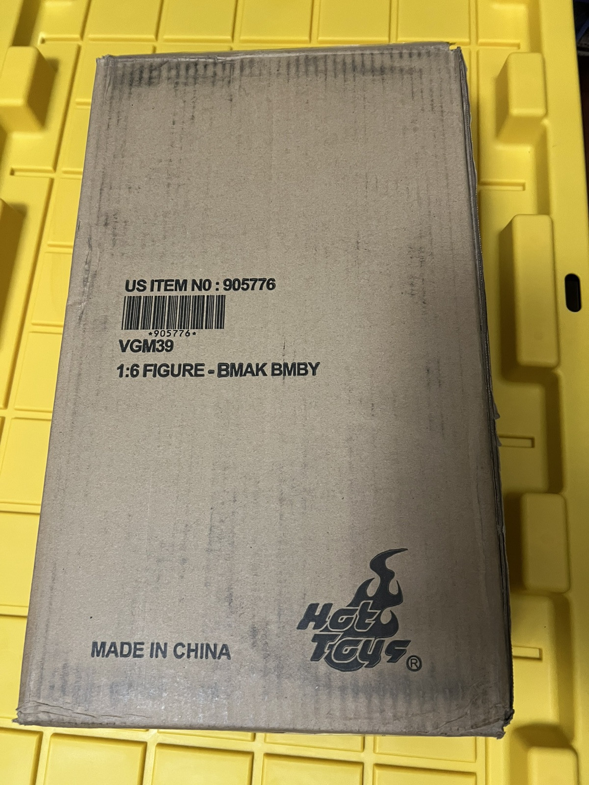1/6 HOT TOYS BATMAN BEYOND VGM39 ARKHAM KNIGHT FACTORY SEALED SHIPPER