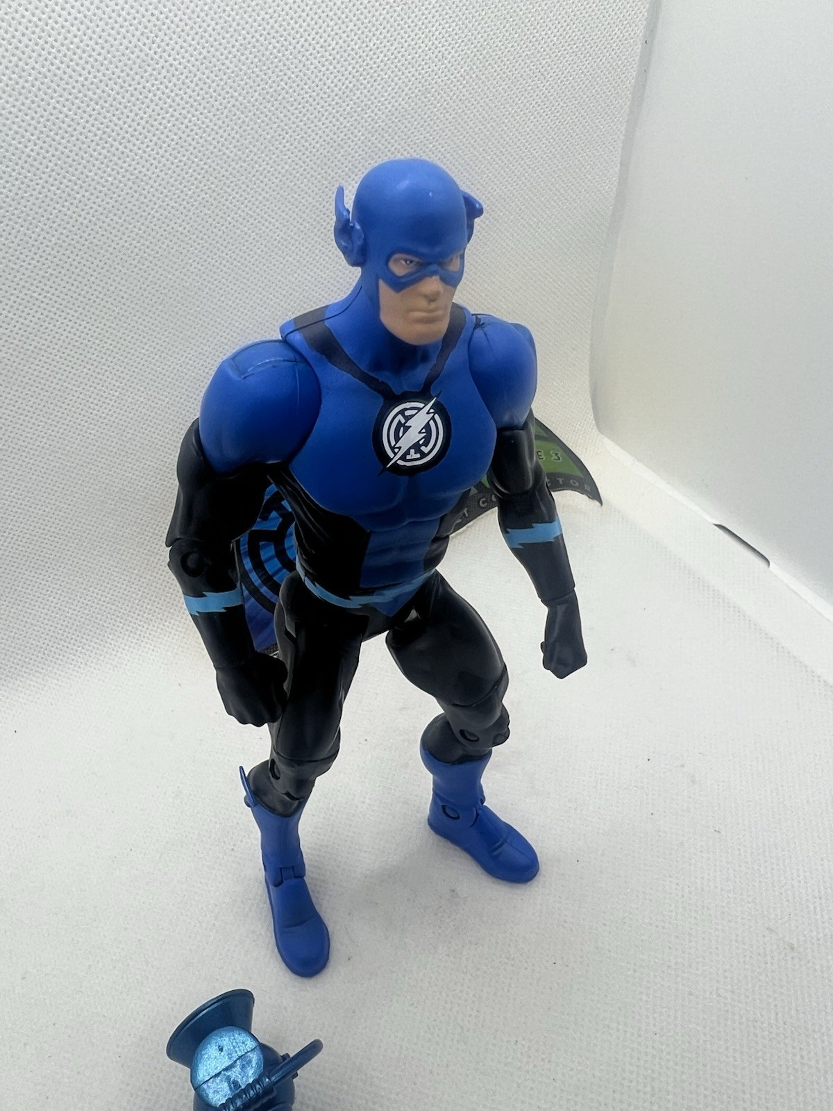 Blue Lantern The Flash DC Universe Classics Action Figure Anti-Monitor Wave