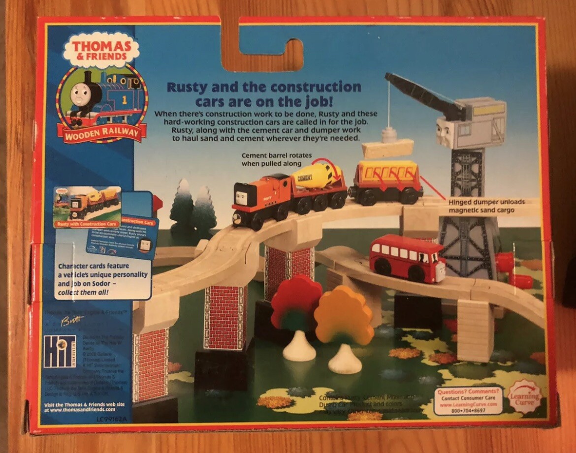 2006 Learning Curve Wooden Thomas Train Rusty with Construction Cars! NEW!