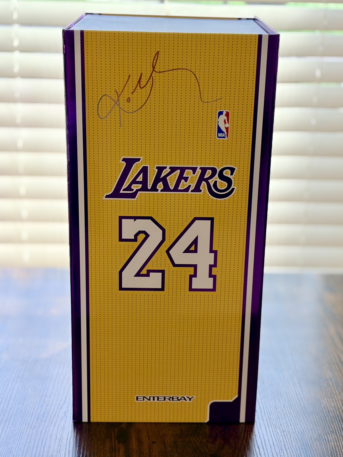 ENTERBAY NBA Real Masterpiece Kobe Bryant 1:6 Action Figure Collector&rsquo;s Edition
