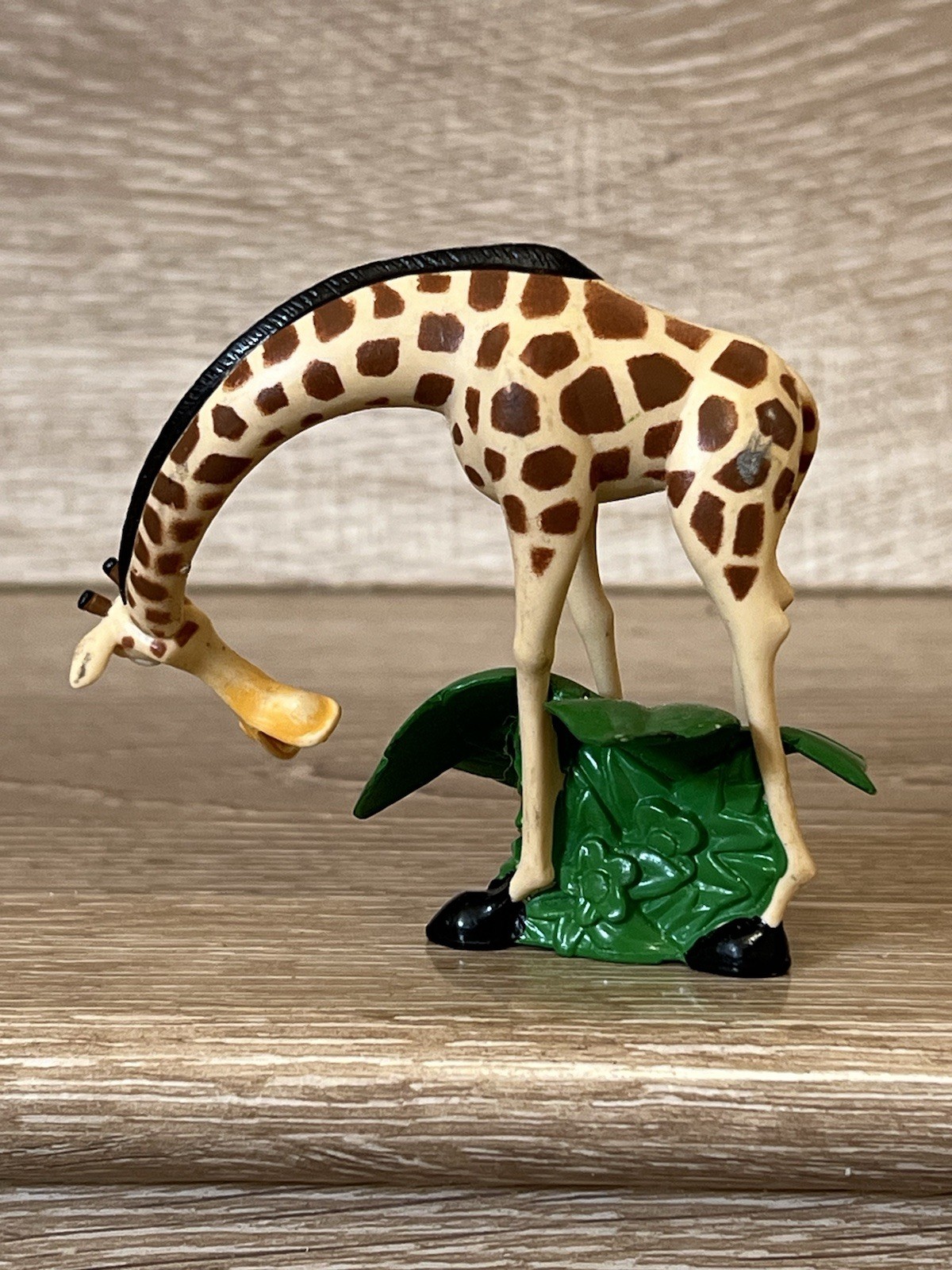 Madagascar Melman Giraffe 3” DecoPac PVC Action Figure Cake Topper