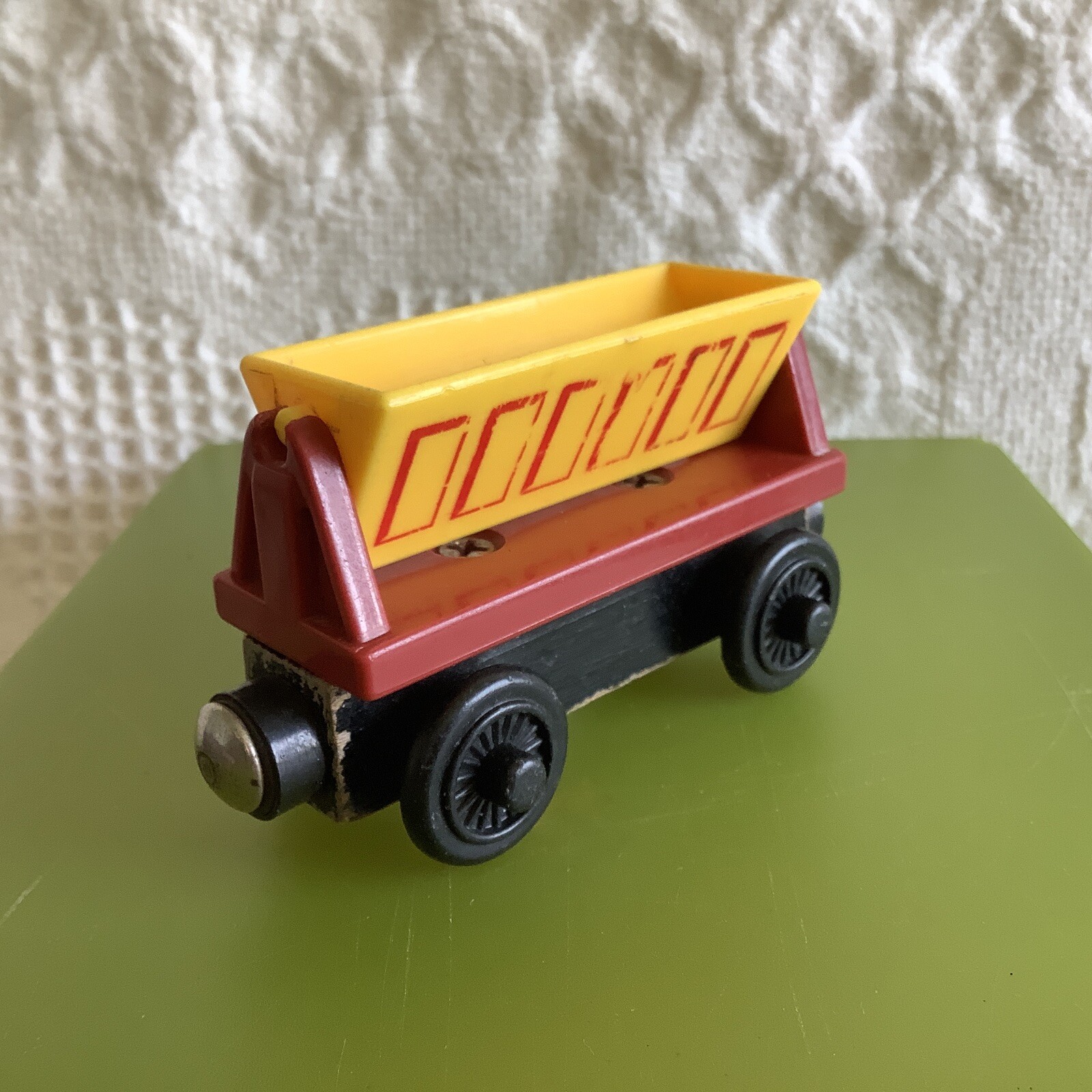 Thomas and Friends Wooden Railway Cement Dumper (A)