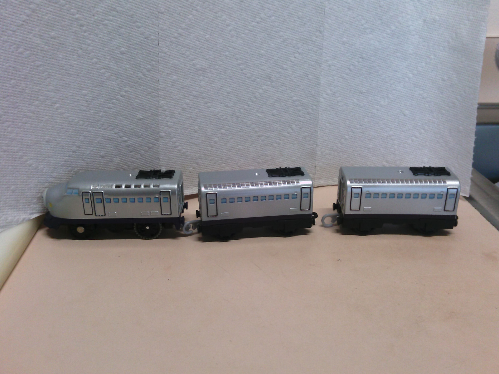 Thomas and Friends Trackmaster Motorized Kenji with Coaches 2020 Tested