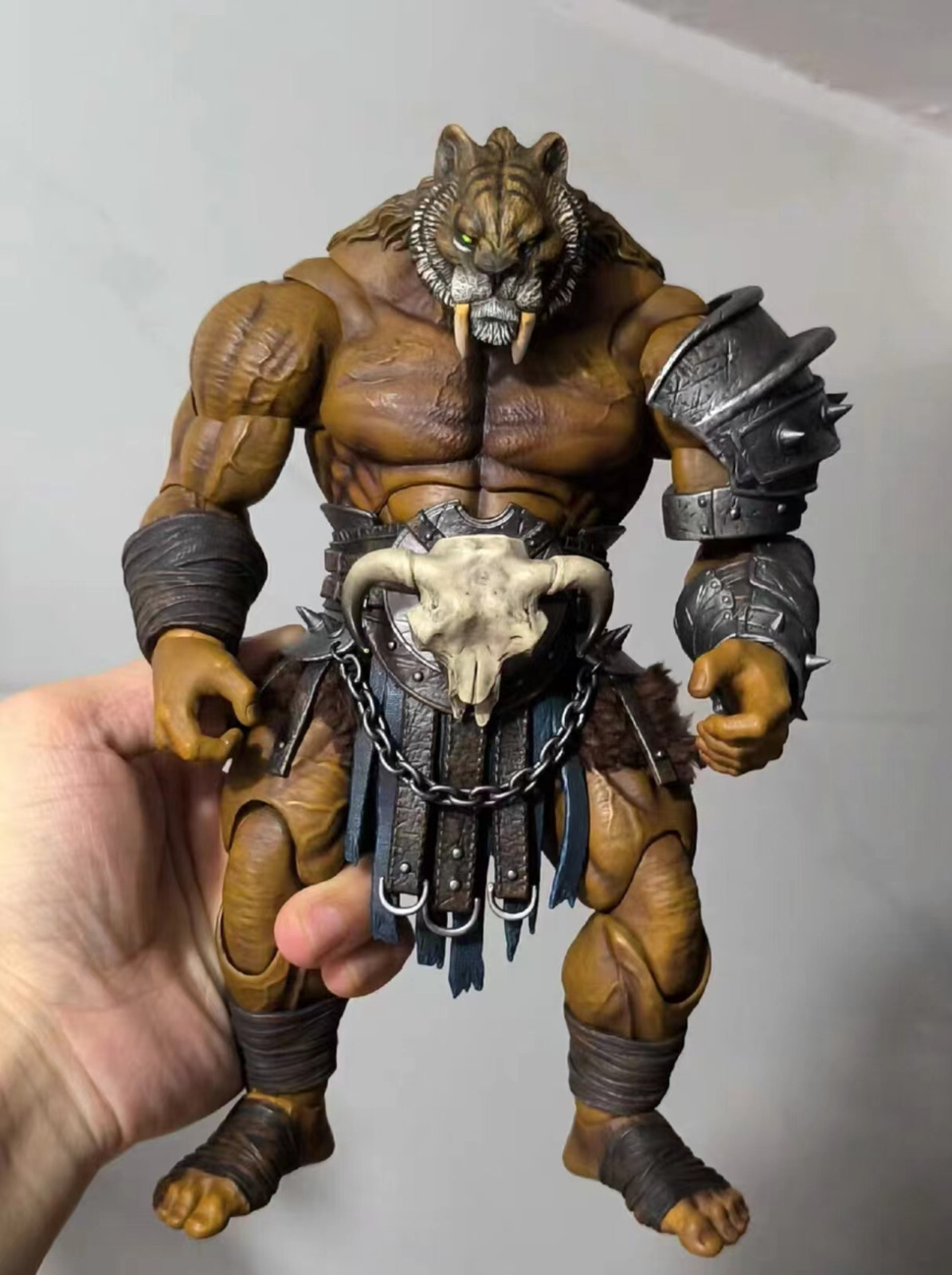 9in Xesray Studios Fit Head Combatants Fight For Glor Green Eye Tiger No Figure