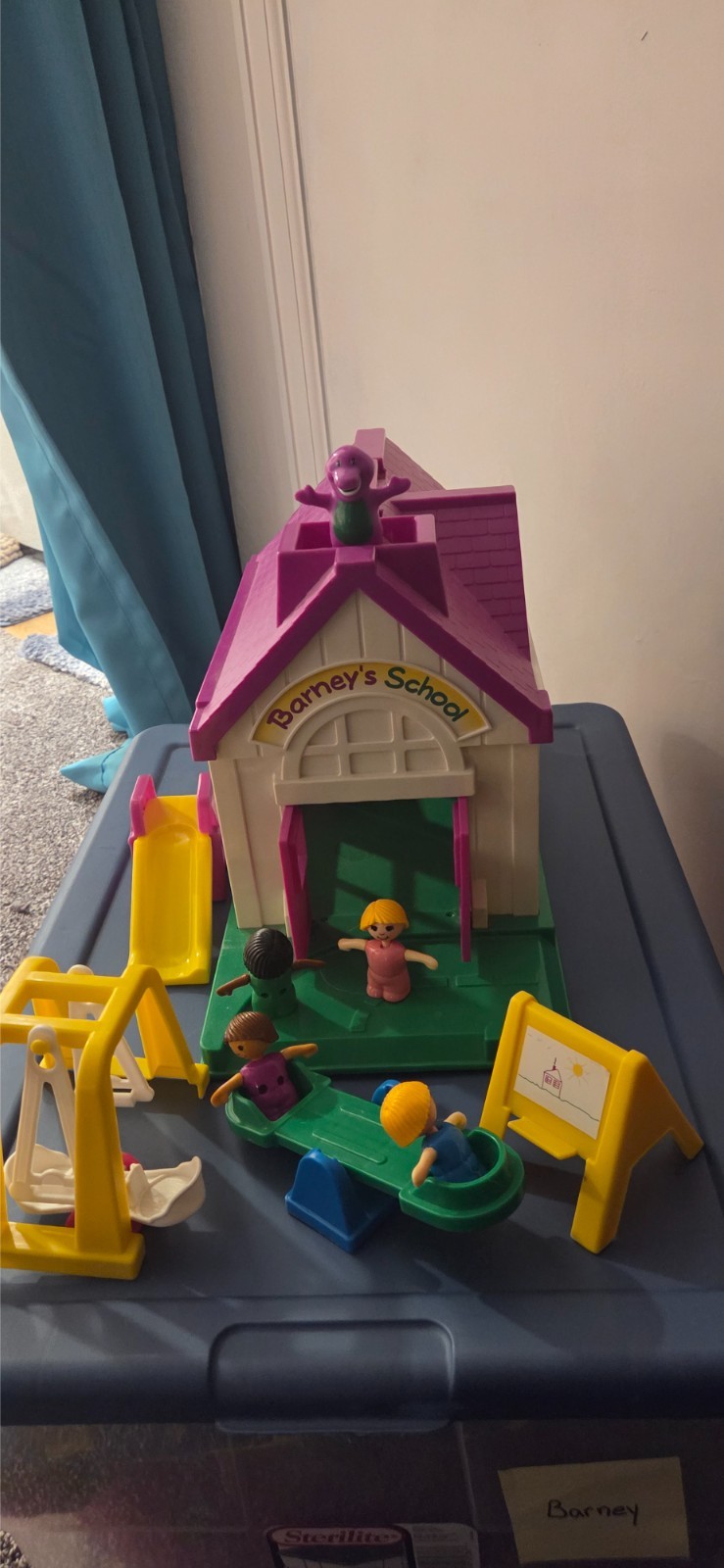 Vintage Barney&rsquo;s School House Playset & Accessories People Lot