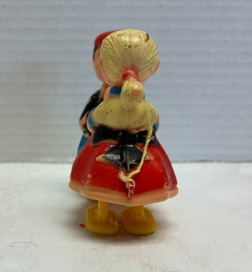 F4 VTG Marx Hard Plastic Dancing Couple & Gunslingers Ramp Walkers 1950&rsquo;s