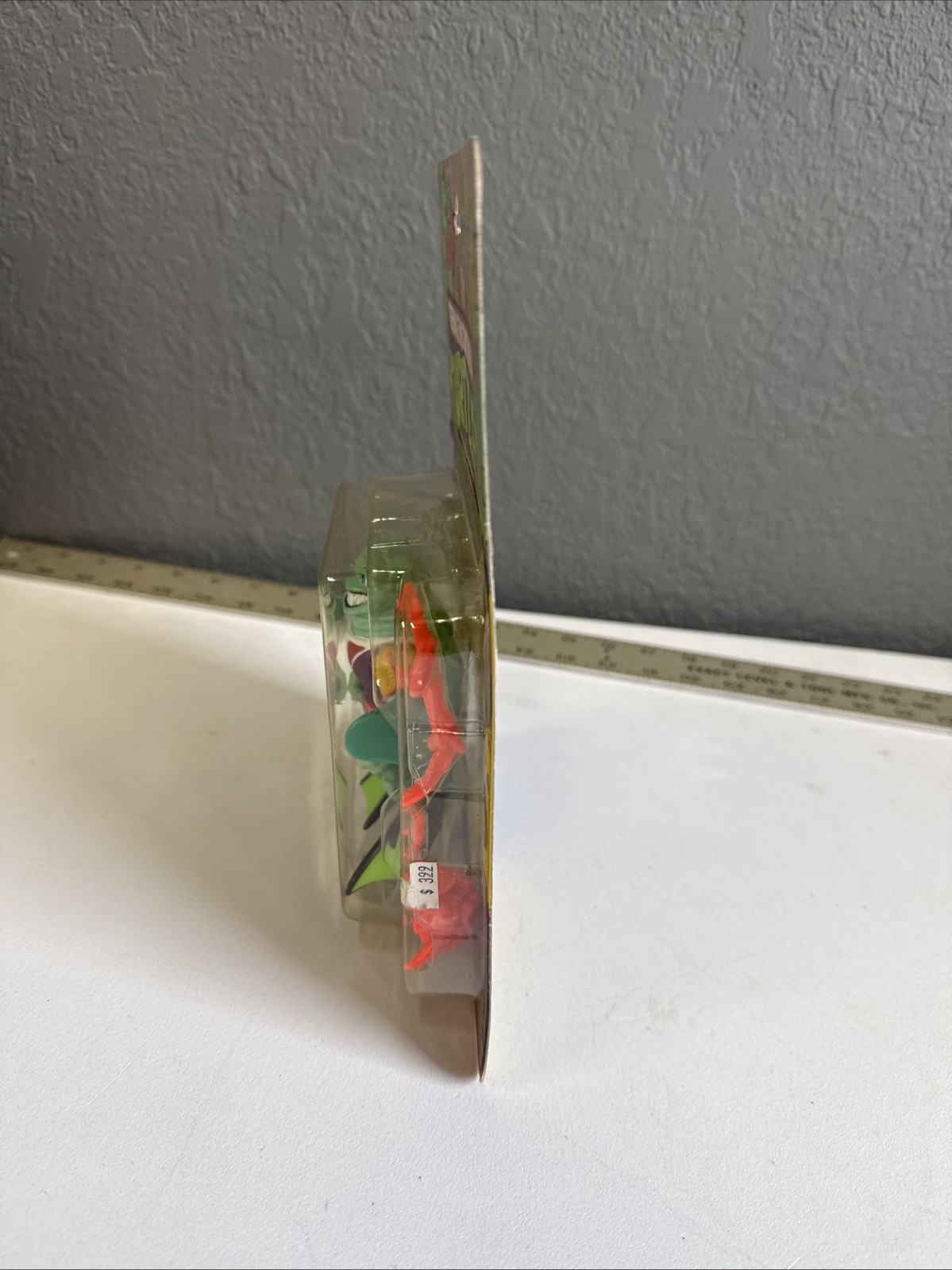 1990 Playmates TMNT Ray Fillet MOC With Case Red V Purple Shirt