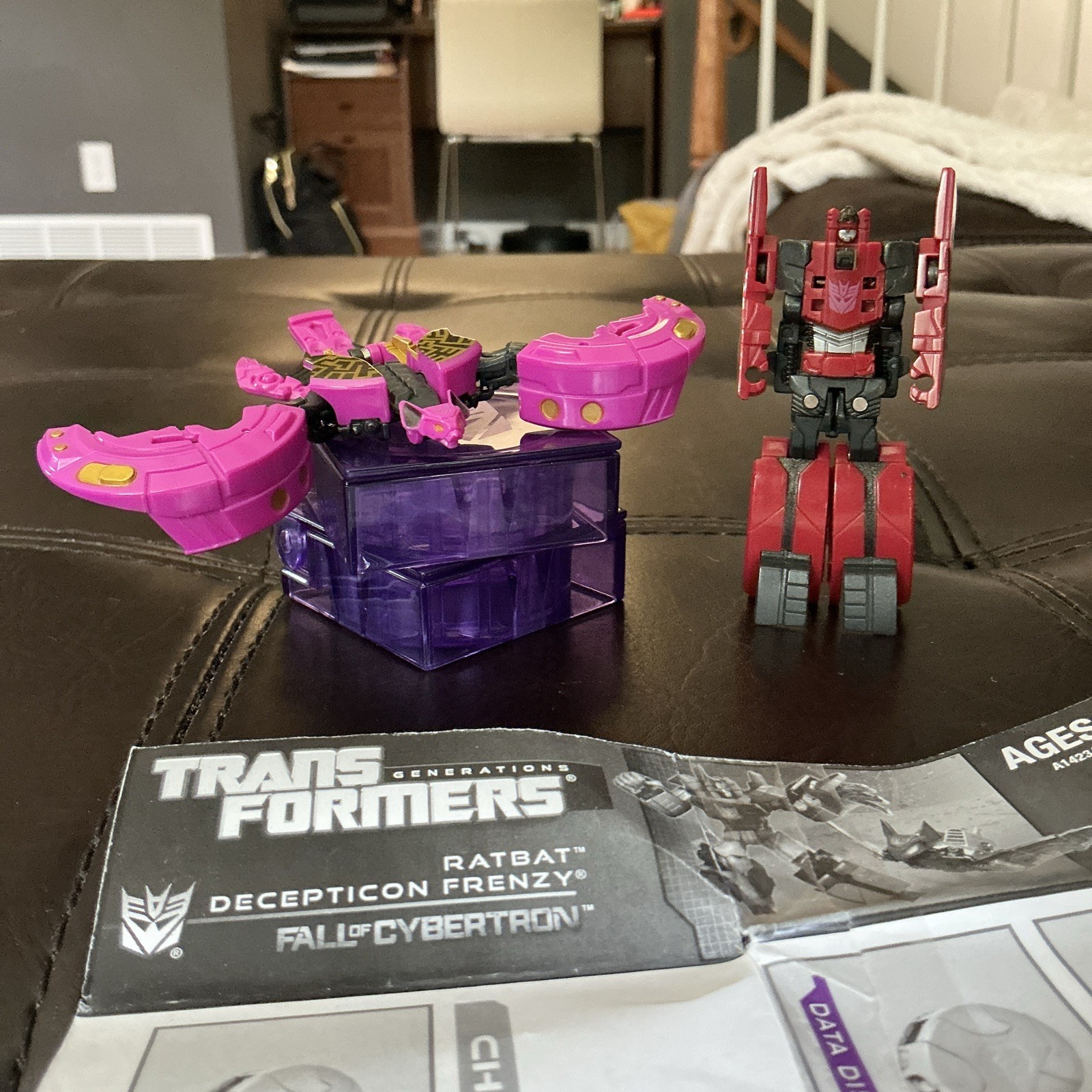 Hasbro Transformers Fall of Cybertron Ratbat & Frenzy