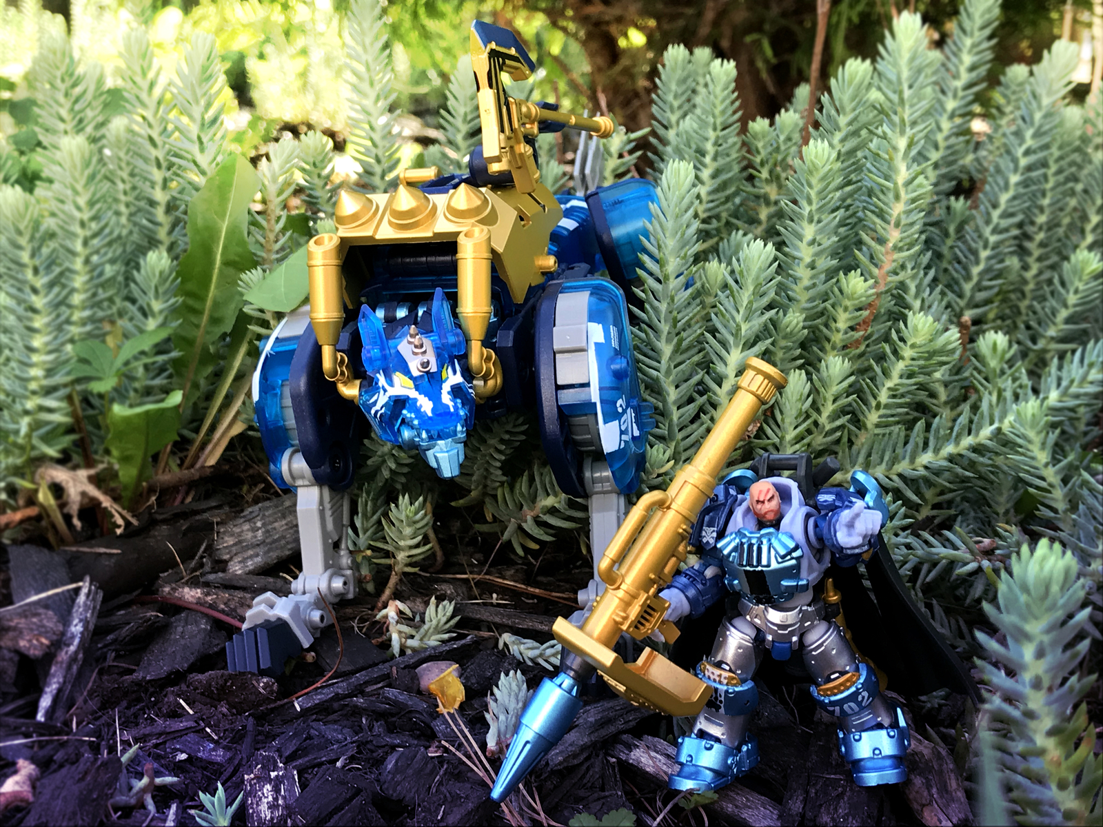 BOTCON 2022 EXCLUSIVE Archecore ARC-07 Crystal Wolf Freki & Sturla IN STOCK NOW!