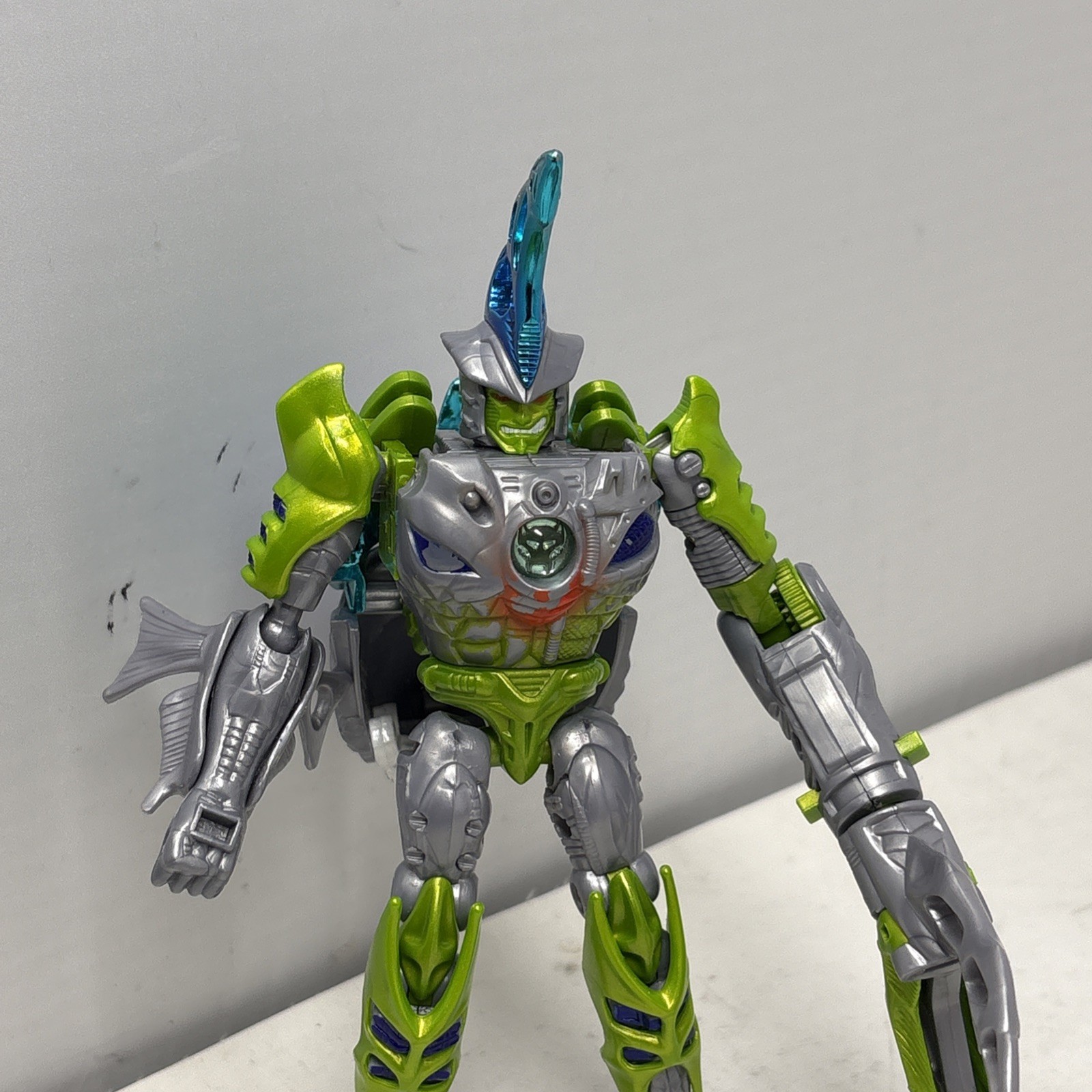 1998 Hasbro Transformers Beast Wars BW Transmetals 2 CYBERSHARK Incomplete