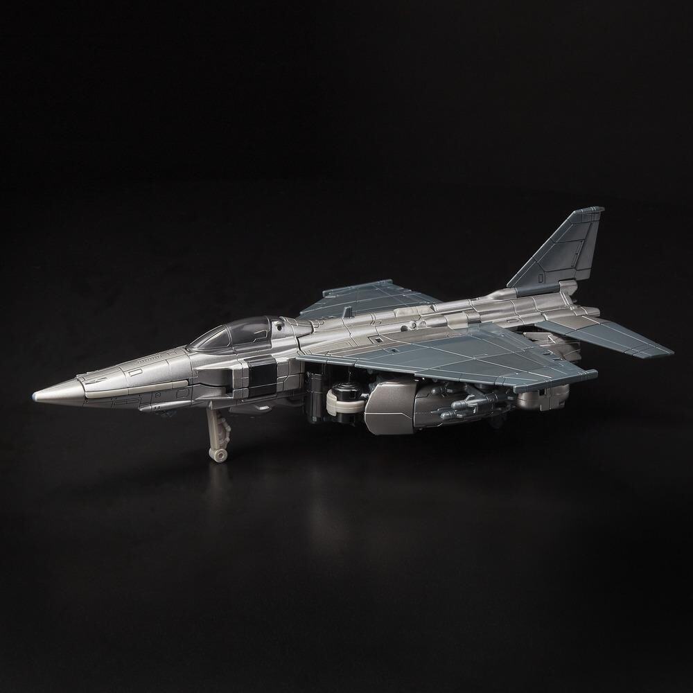 Takara Tomy Hasbro Transformers Studio Series 43 Voyager Class KSI Boss Action