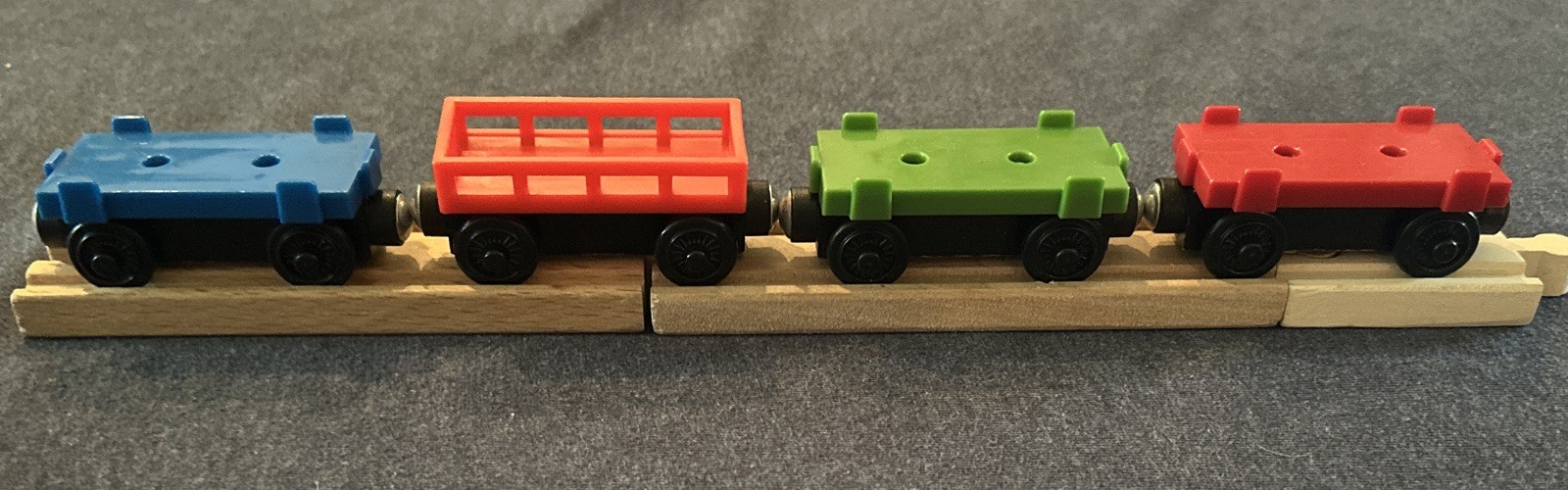 4 Thomas and Friends Wooden Railway Train Lot Cargo Car Red Green Blue