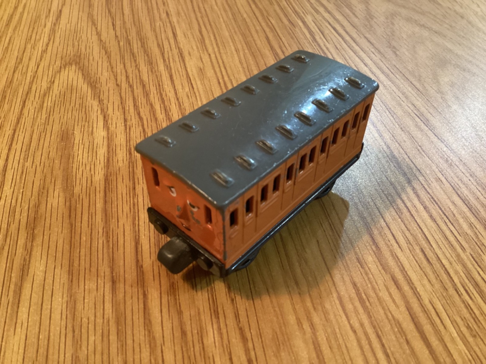 2012 Matel Gullane Limited Thomas TOMY CLARABEL Passenger Train Car 3.5”