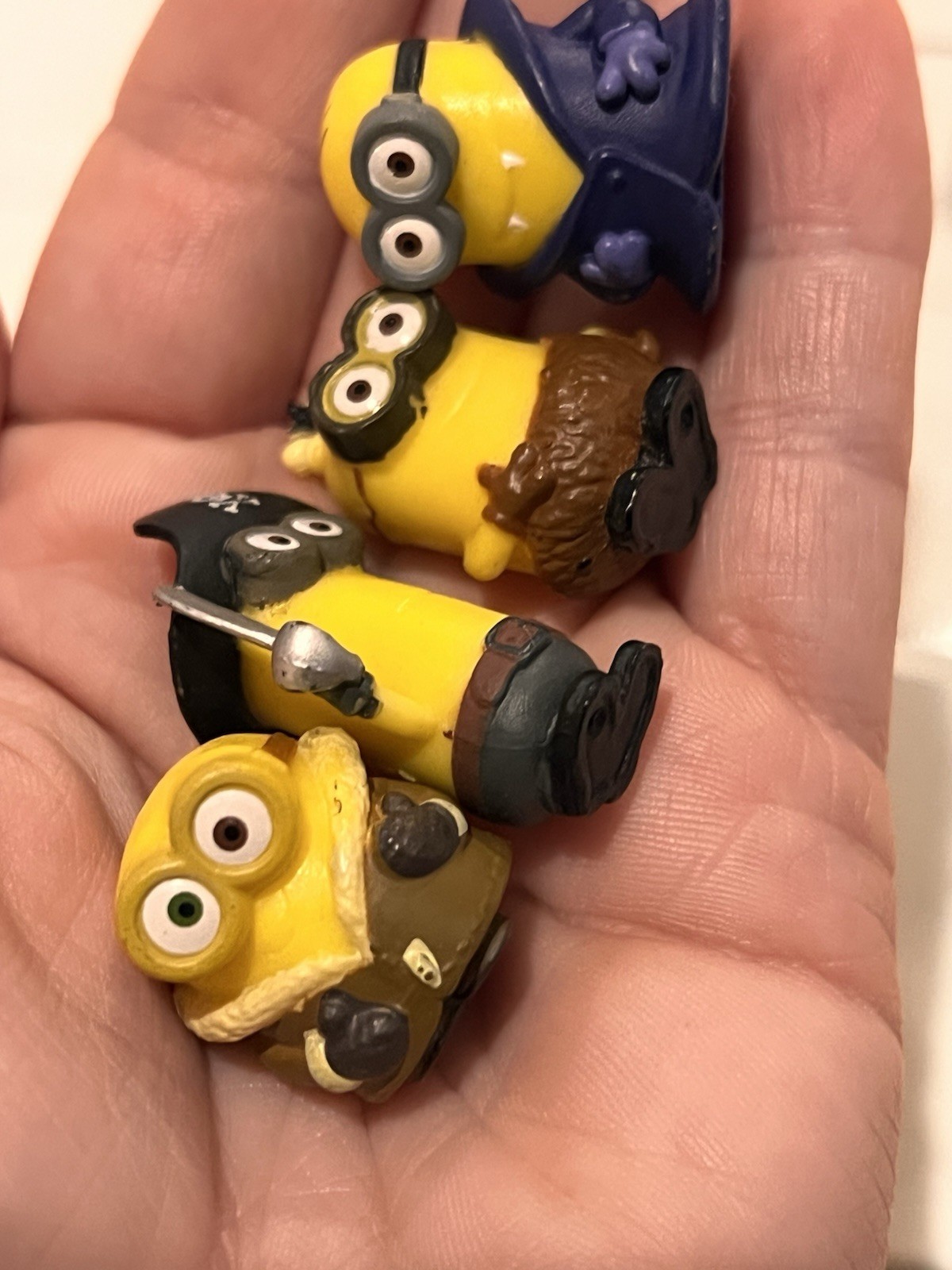 Despicable Me Minion Mini Tiny Figures Lot Of 8 Thinkway Toys 1” Vive Le Pirate