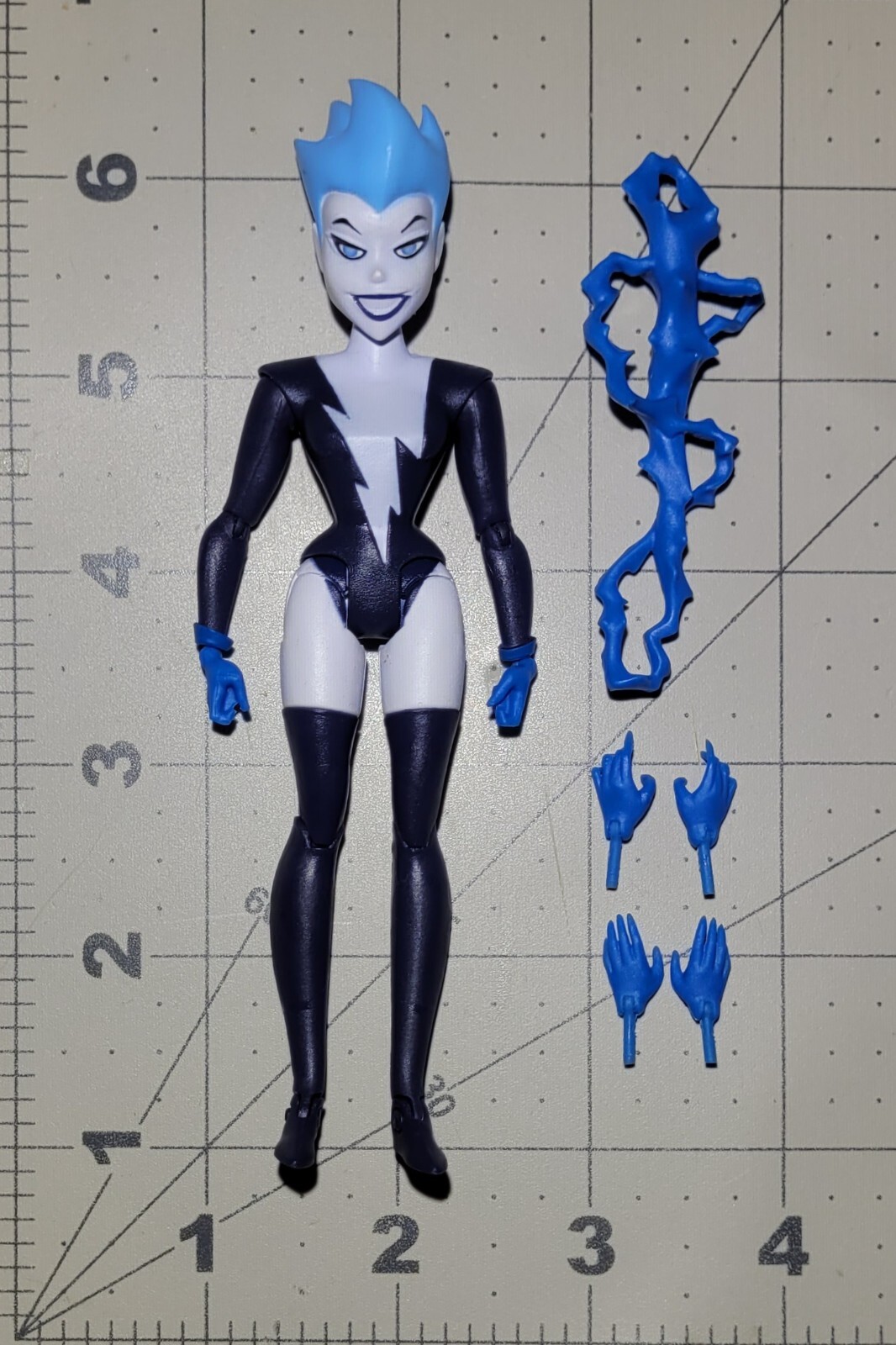 McFarlane DC Animated Live Wire Girl&rsquo;s Nights Out Batman Adventures 6&Prime; Figure