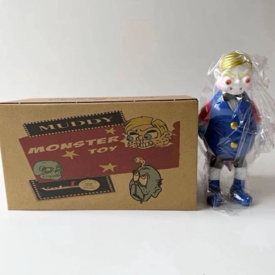 Zollmen Muddy Toy sofubi soft vinyl figure