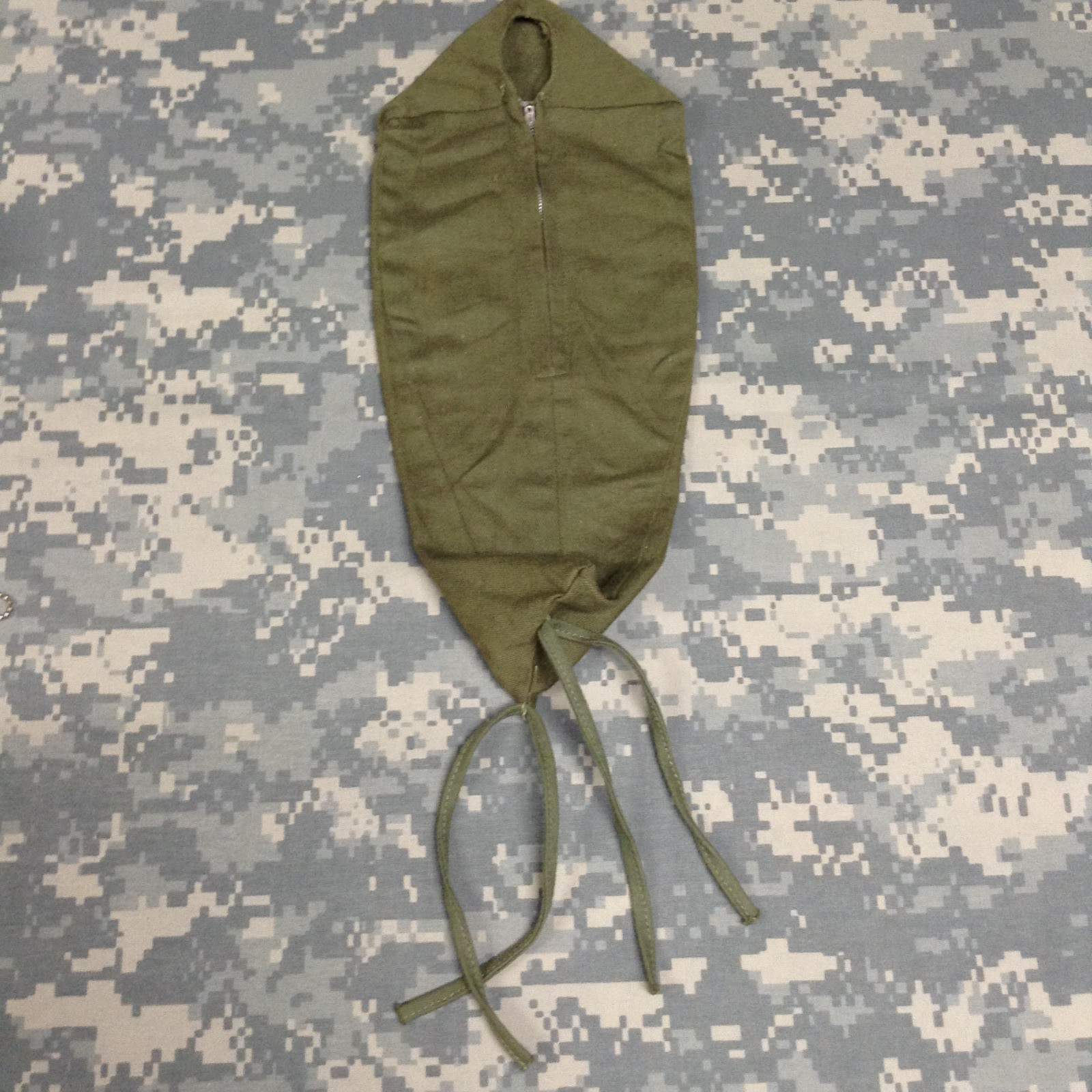Vintage 1964 GI Joe Action Soldier First Issue Sleeping Bag with Straps – Nice