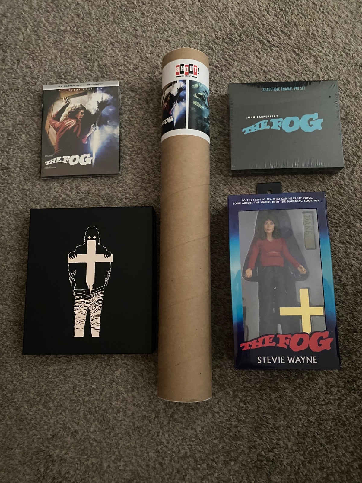 The Fog [Collector&rsquo;s Edition]+ Steelbook+ NECA Figure + 7” Vinyl,2 posters, pins