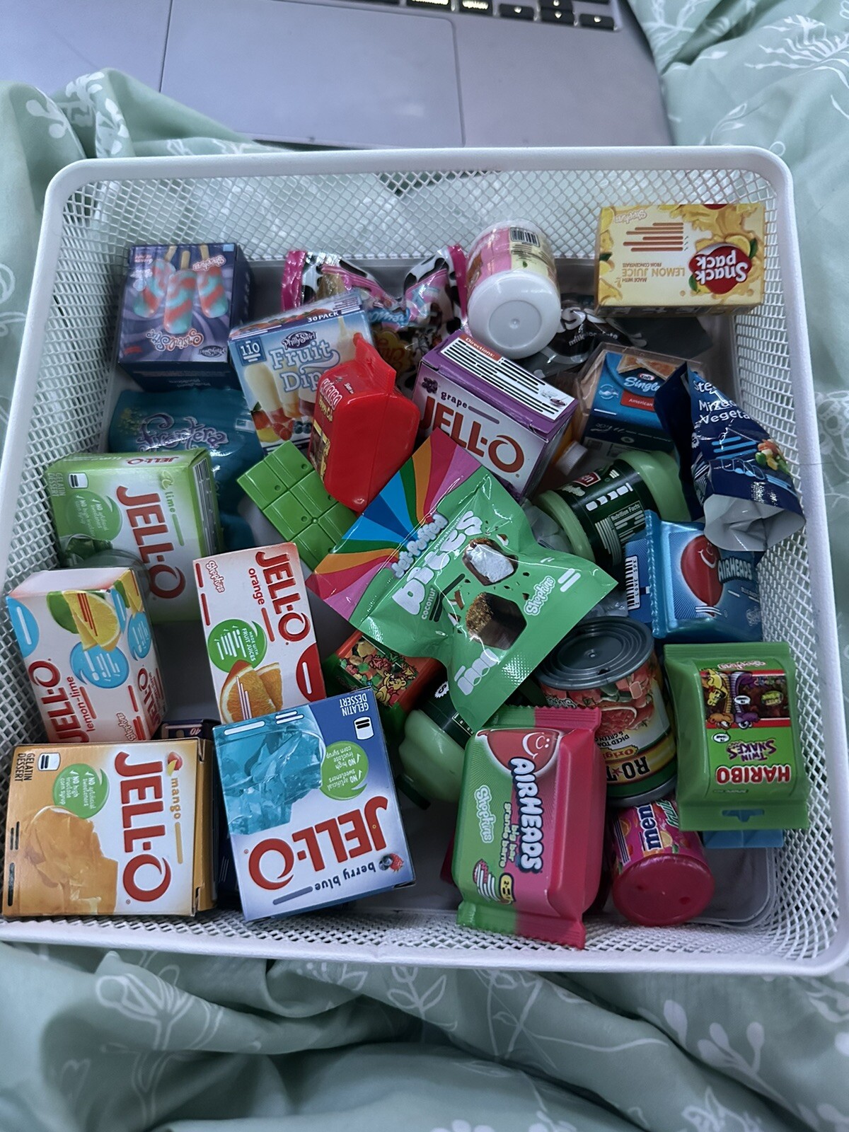 11 Random Shopkins Real Littles From Different Seasons In Good Condition