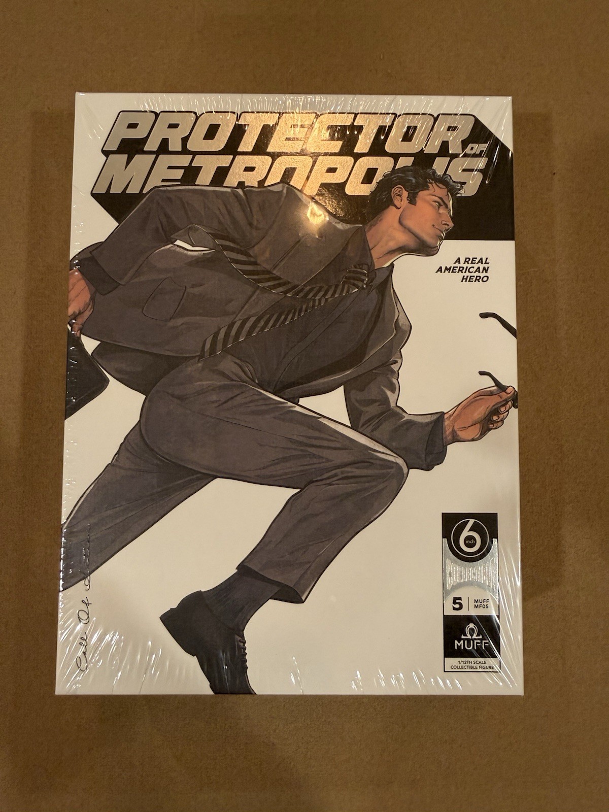 MUFF TOYS 1/12 Protector of Metropolis LIMITED Brown Suit Edition SEALED