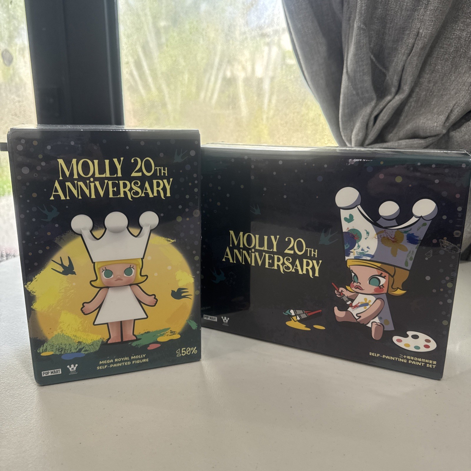 Authentic Mega Royal Molly 150% 20th Anniversary Self Painted Figure & Paint Set
