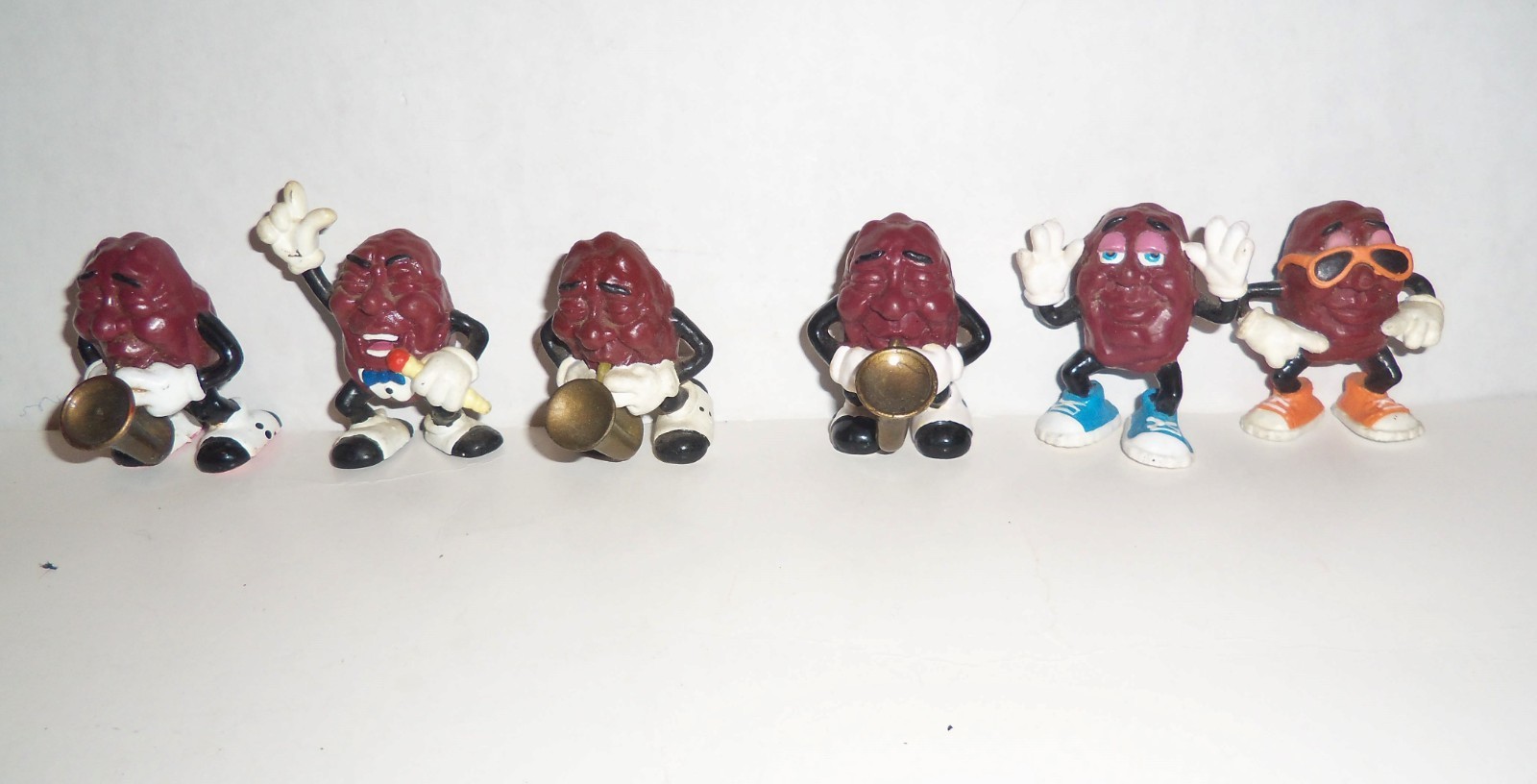Lot of 6 Vintage 1987 California Raisins PVC Character Figures CalRab Variety