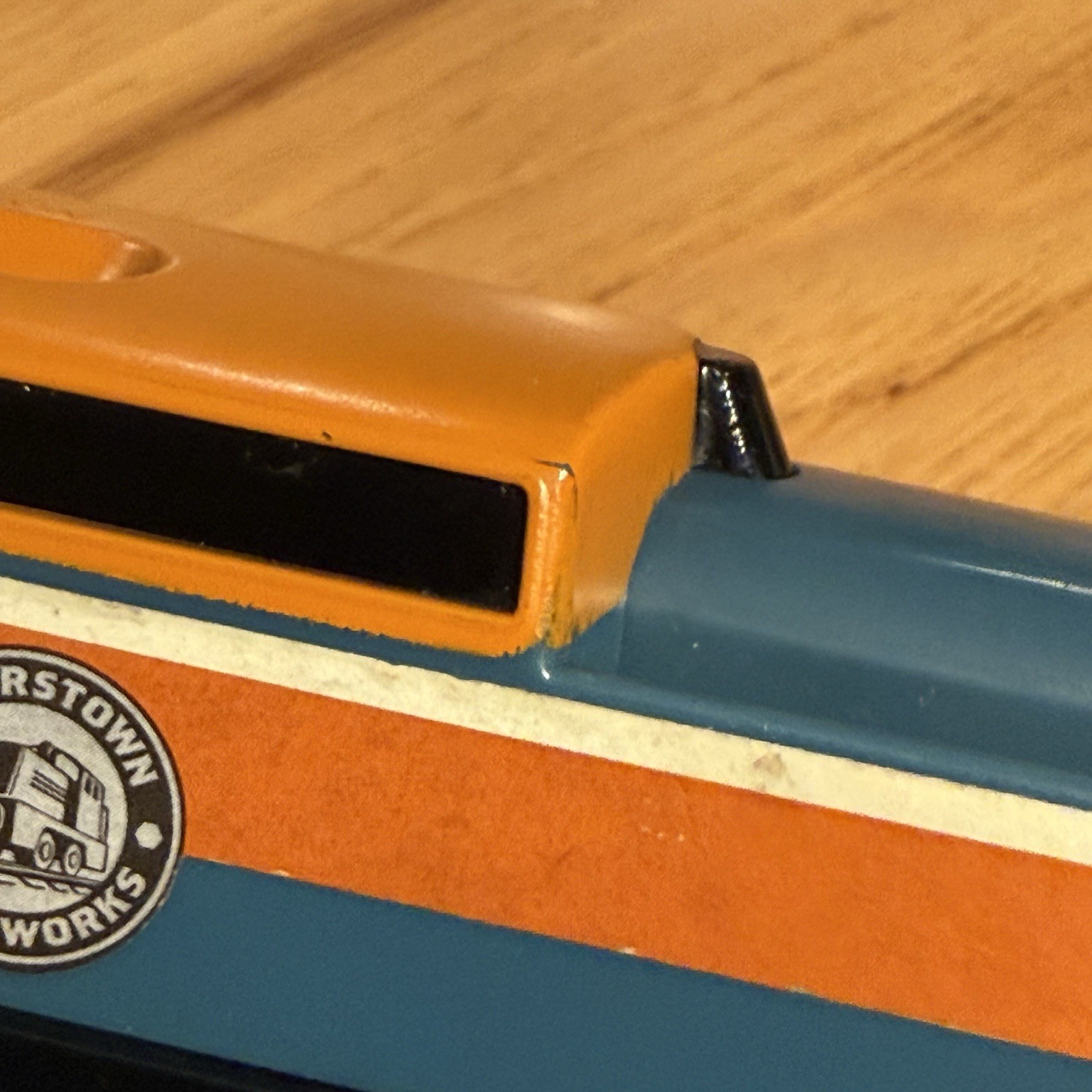 Thomas & Friends DEN Trackmaster Motorized Train Vicartown 2010 WORKS