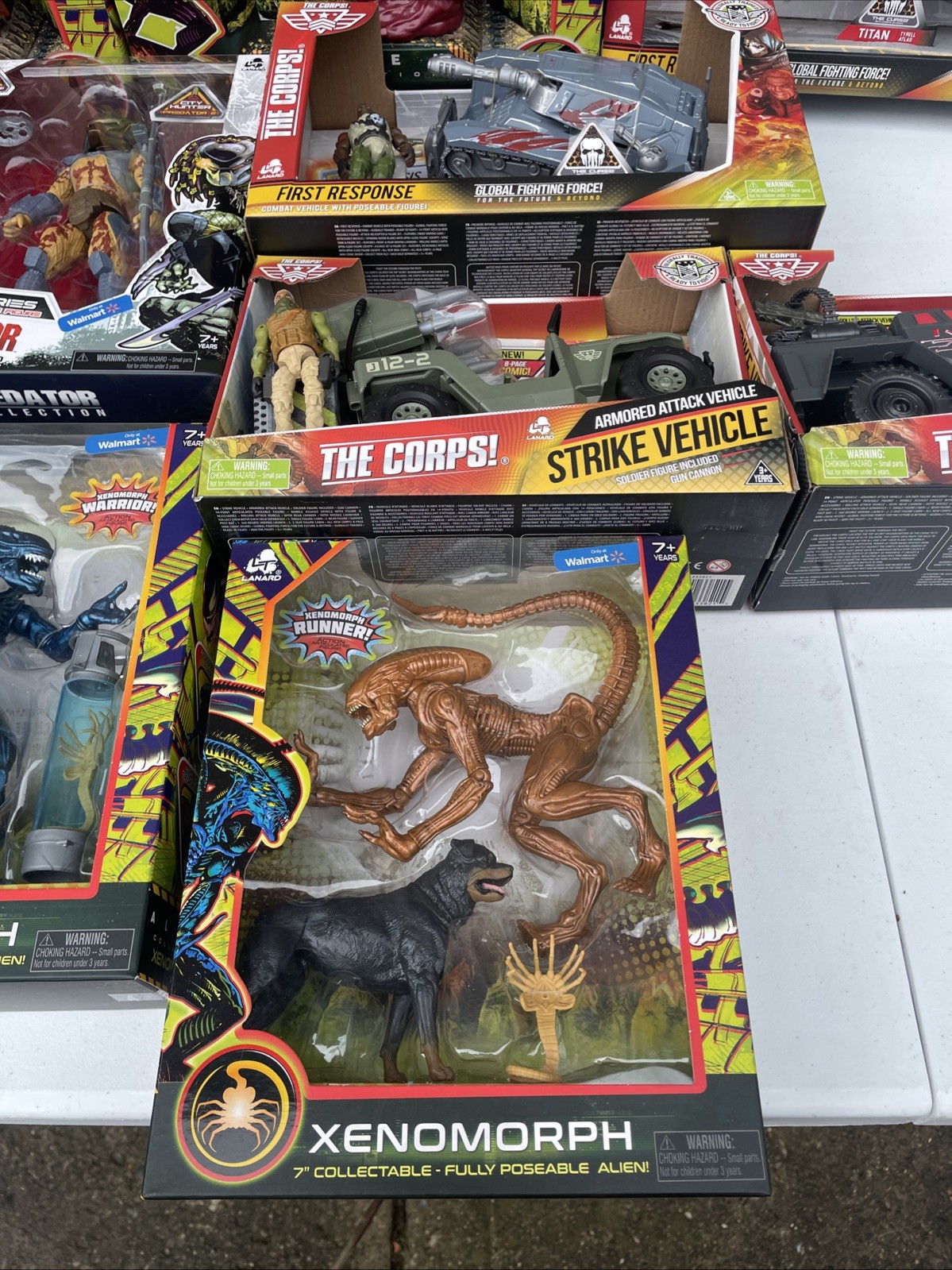 Alien Collection Queen + Xenomorph, Predator, The Corps, All New, Lanard Toys