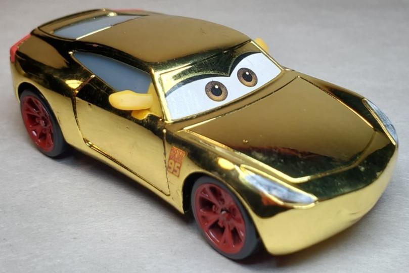 Disney Pixar Cars 3 Shining Gold Metallic Cruz Ramirez Red Rims Diecast 1:55 FC