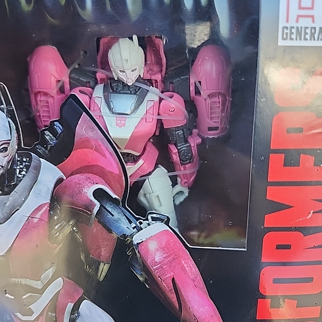 Transformers Studio Series Bumblebee Arcee 85 Ironhide 84 Ratchet 82 Brawn 80