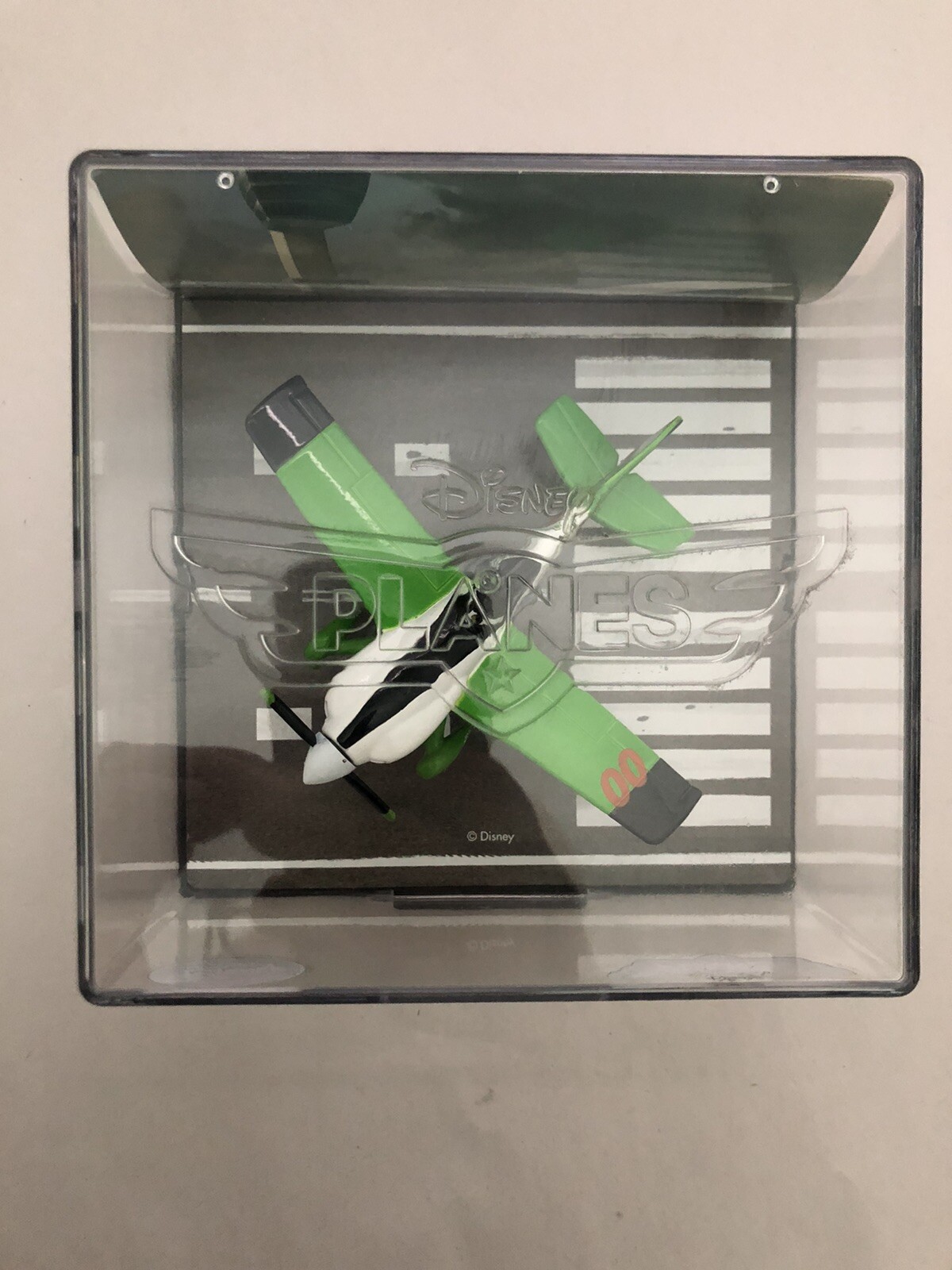 Disney Store Pixar PLANES ZED Exclusive 1:43 Die Cast Plastic Display Case