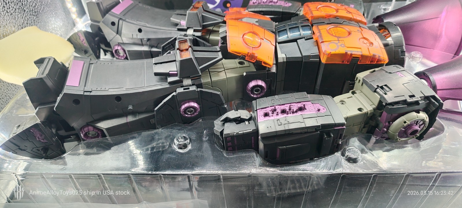 01 Studio Cell 01S01E Unicron Cybertron USAship