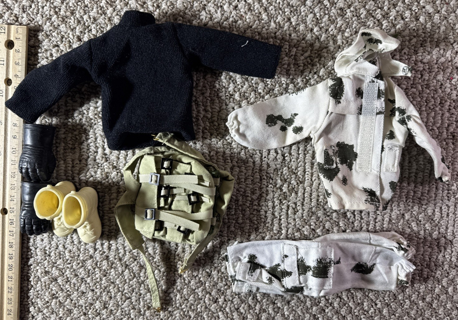 12&Prime; ACTION FIGURES – CLOTHES, AND ACCESSORIES LOT