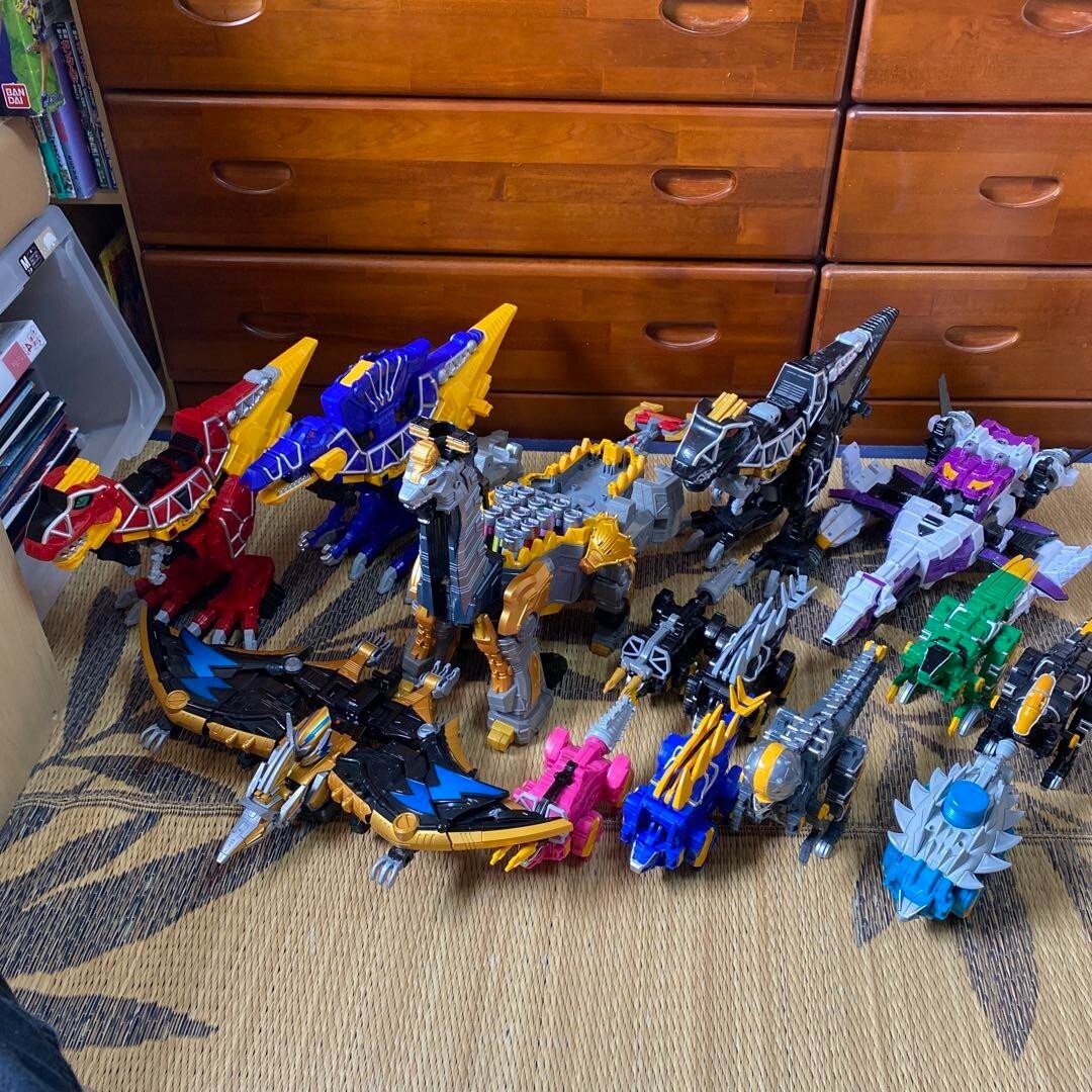 BANDAI Japan DX Megazords Power Ranger Dino Charge sentai Kyoryuger Kyoryujin