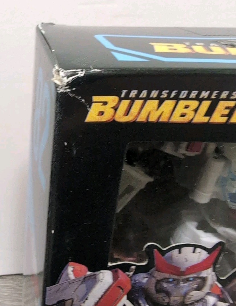 Transformers Studio 82 Deluxe Bumblebee Autobot Ratchet 4.5&Prime; Action Figure Read