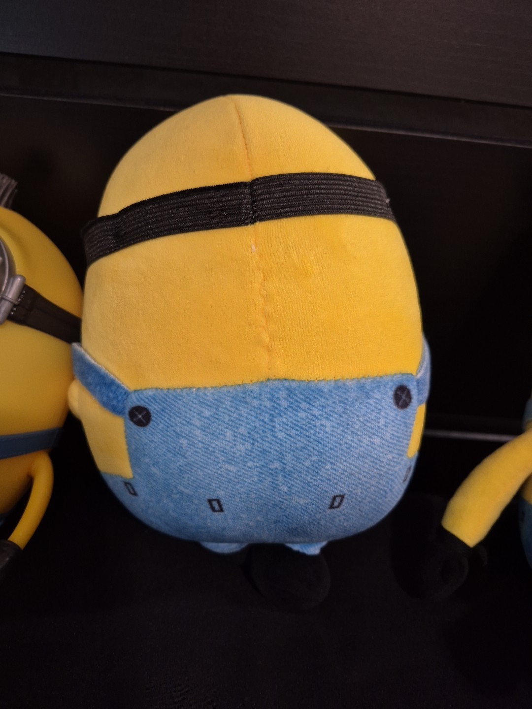 Lot of 4 Minions : Babble Otto, Kevin, Bob w/bear, Mega Gus Plush Toys!