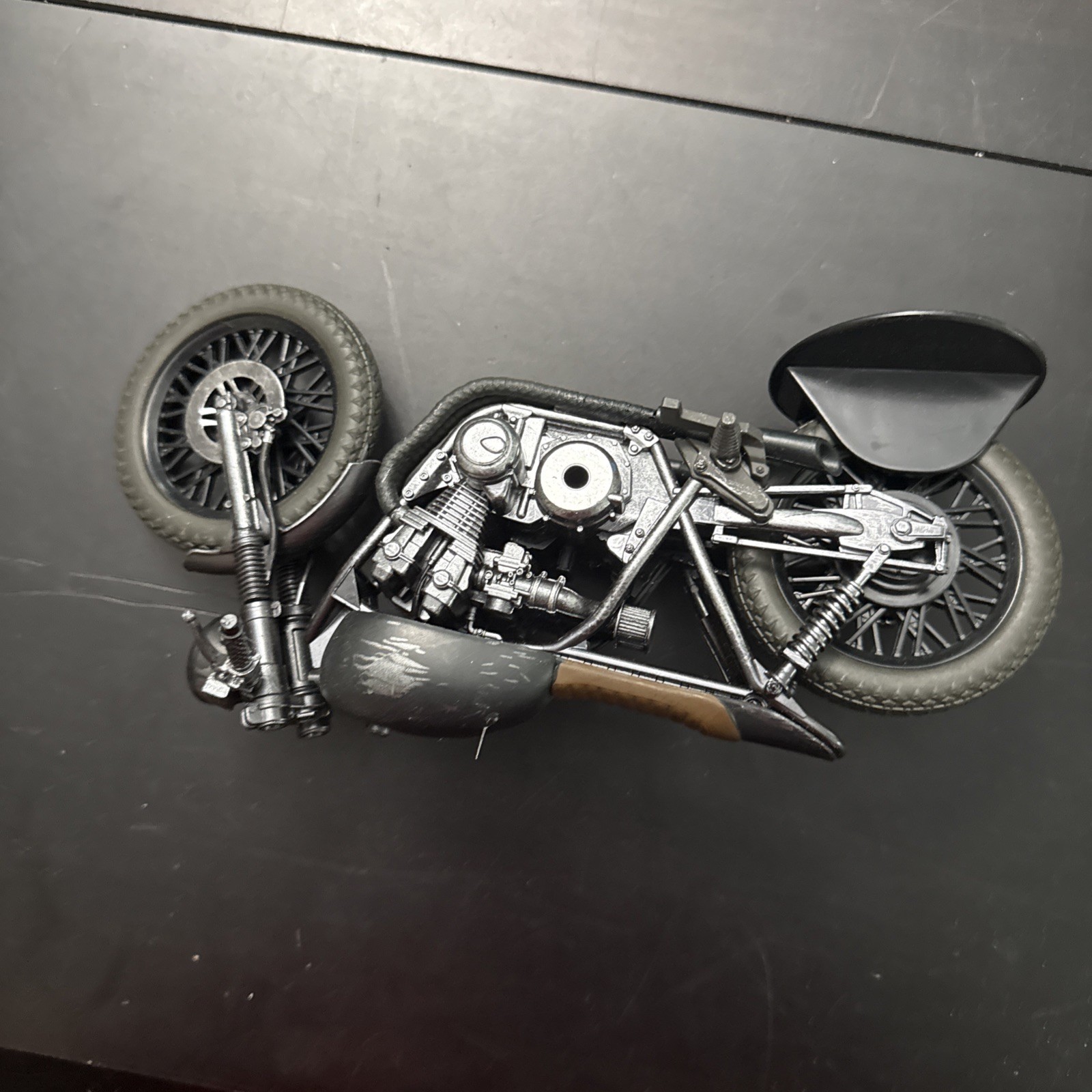 McFarlane DC Multiverse DRIFTER MOTORCYCLE (7&Prime; 1:10 Scale) The Batman