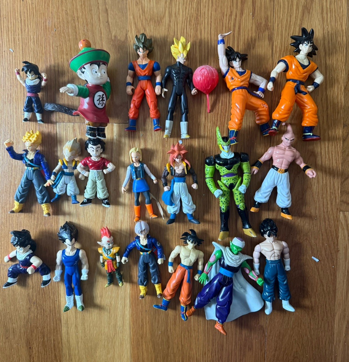 Dragon Ball Z GT Super Action Figure Lot 24 Goku Trunks Gogeta Cell Vegito