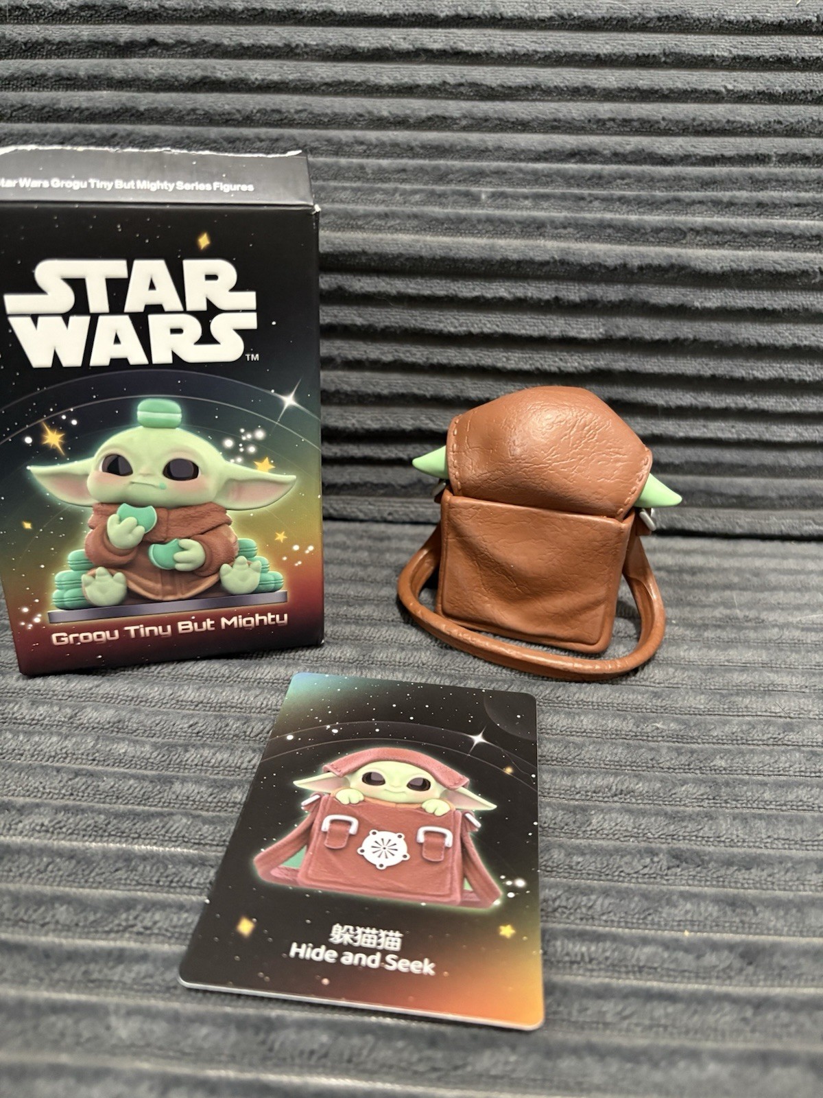 Star Wars Grogu Tiny But Mighty Hide and Seek Figure w/ Box & Card