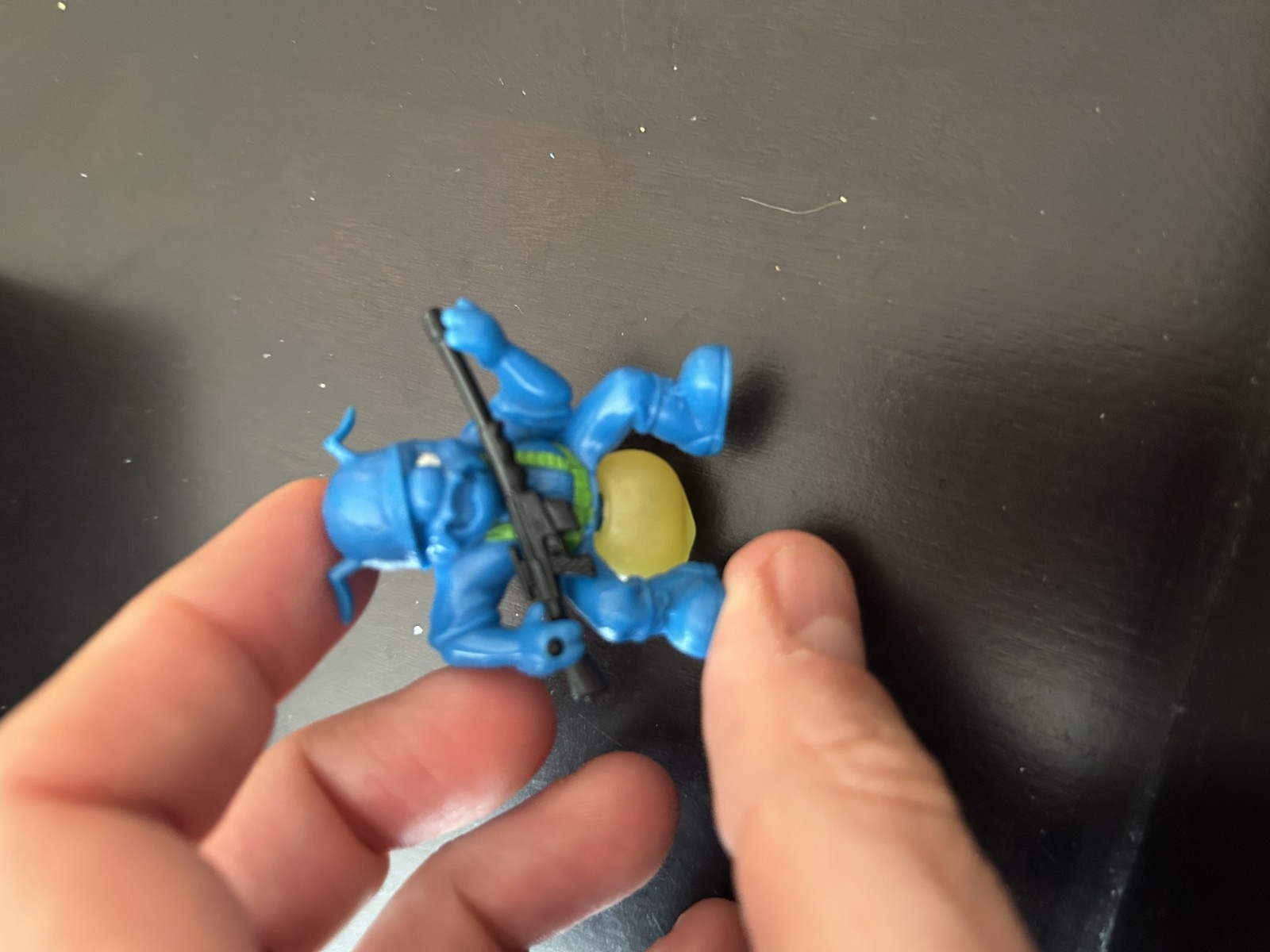 Army Ants Blue Team Quick Hit Complete (Hasbro) 2&Prime; Figure With Weapon Vintage
