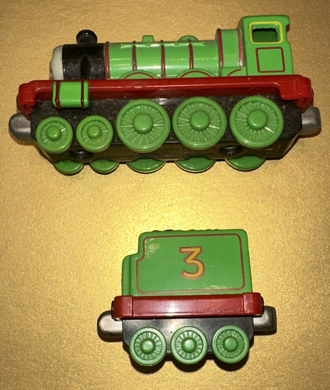 Thomas The Train Engine Henry AND TENDER Green # 3 Die Cast Metal 2002