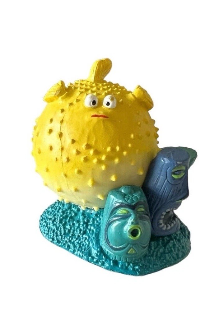 Disney Pixar Finding Nemo Bloat the Blowfish 2&Prime; PVC Figure Cake Topper
