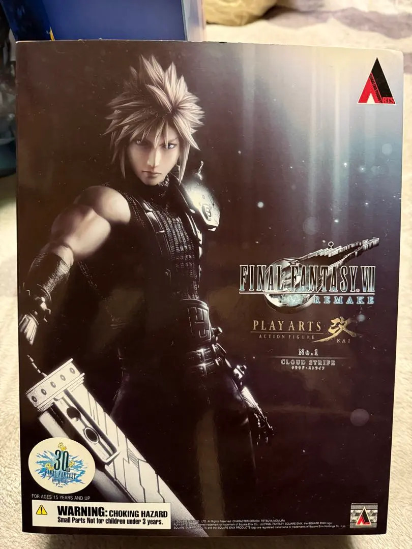 PLAY ARTS Kai Cloud Strife Version N0.1 FINAL FANTASY VII REMAKE Figure