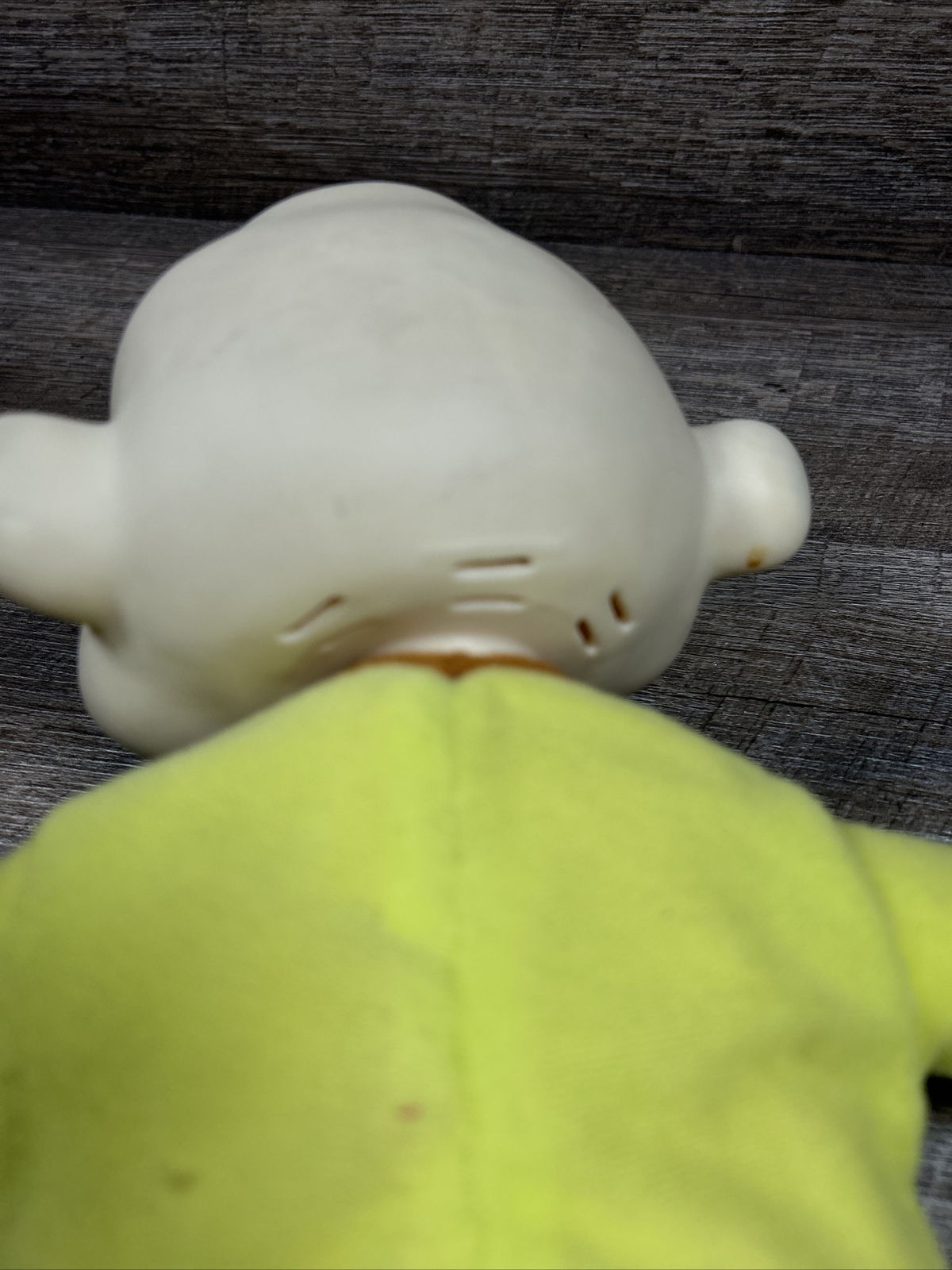 Vintage 1998 Mattel Rugrats Crying Dil Pickles Green Pajamas Plush Plastic Doll