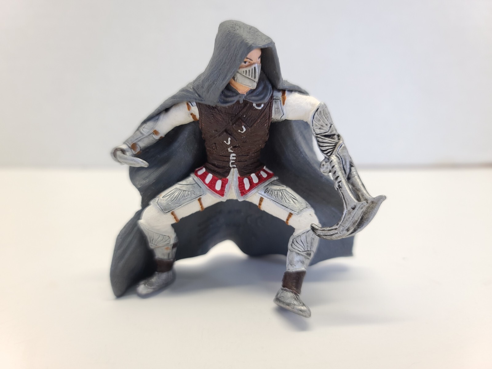 Schleich Griffin Knight Assassin Ninja Action Figure 3.5&Prime; Medieval Gray Spy Toy