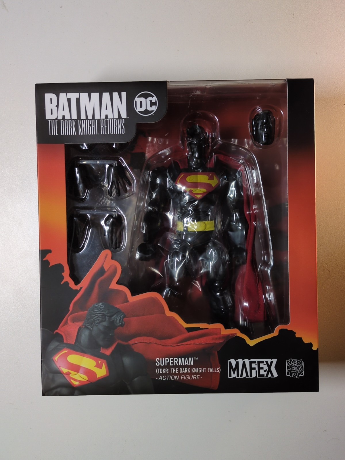 MAFEX No.189 SUPERMAN THE DARK KNIGHT FALLS Medicom Exclusive Figure New Sealed