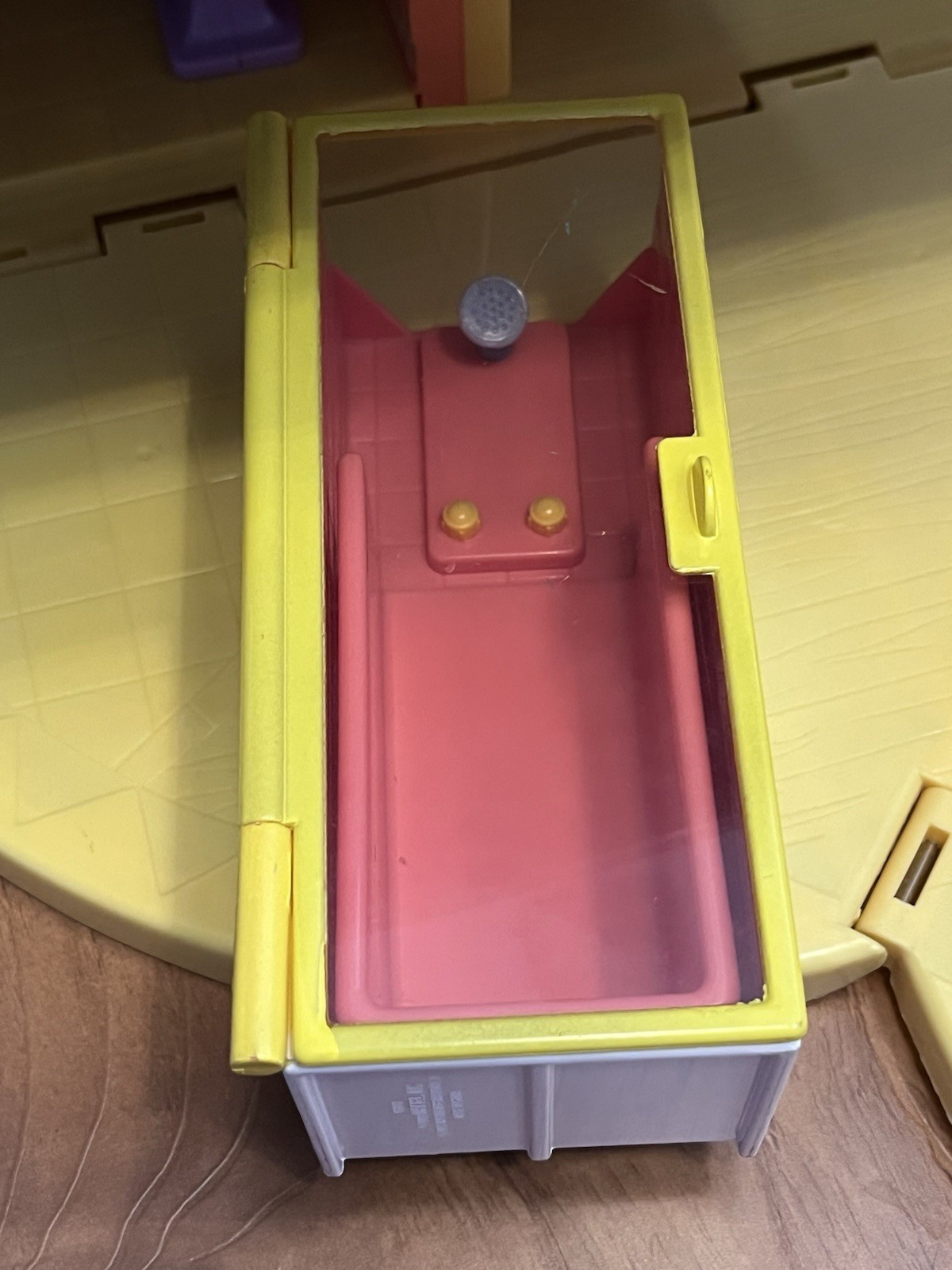 Dora The Explorer Talking Pop Up Play House 2003 With Family Figures & Furniture