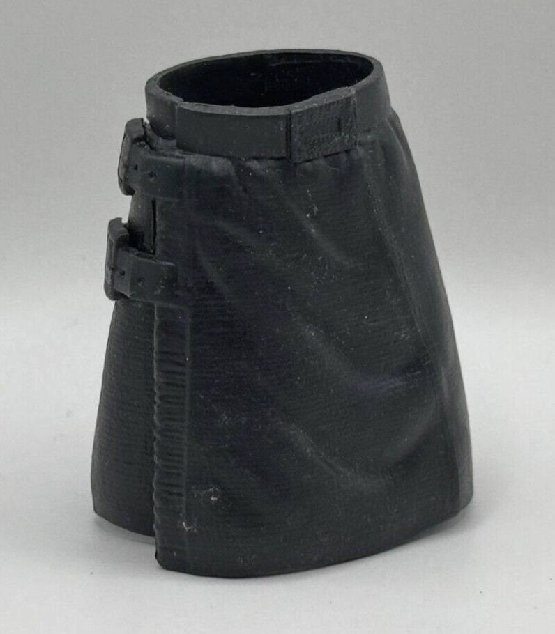 WWE Black Kilt Skirt Mens Accessory Mattel Figure Clothes 1/12 H2