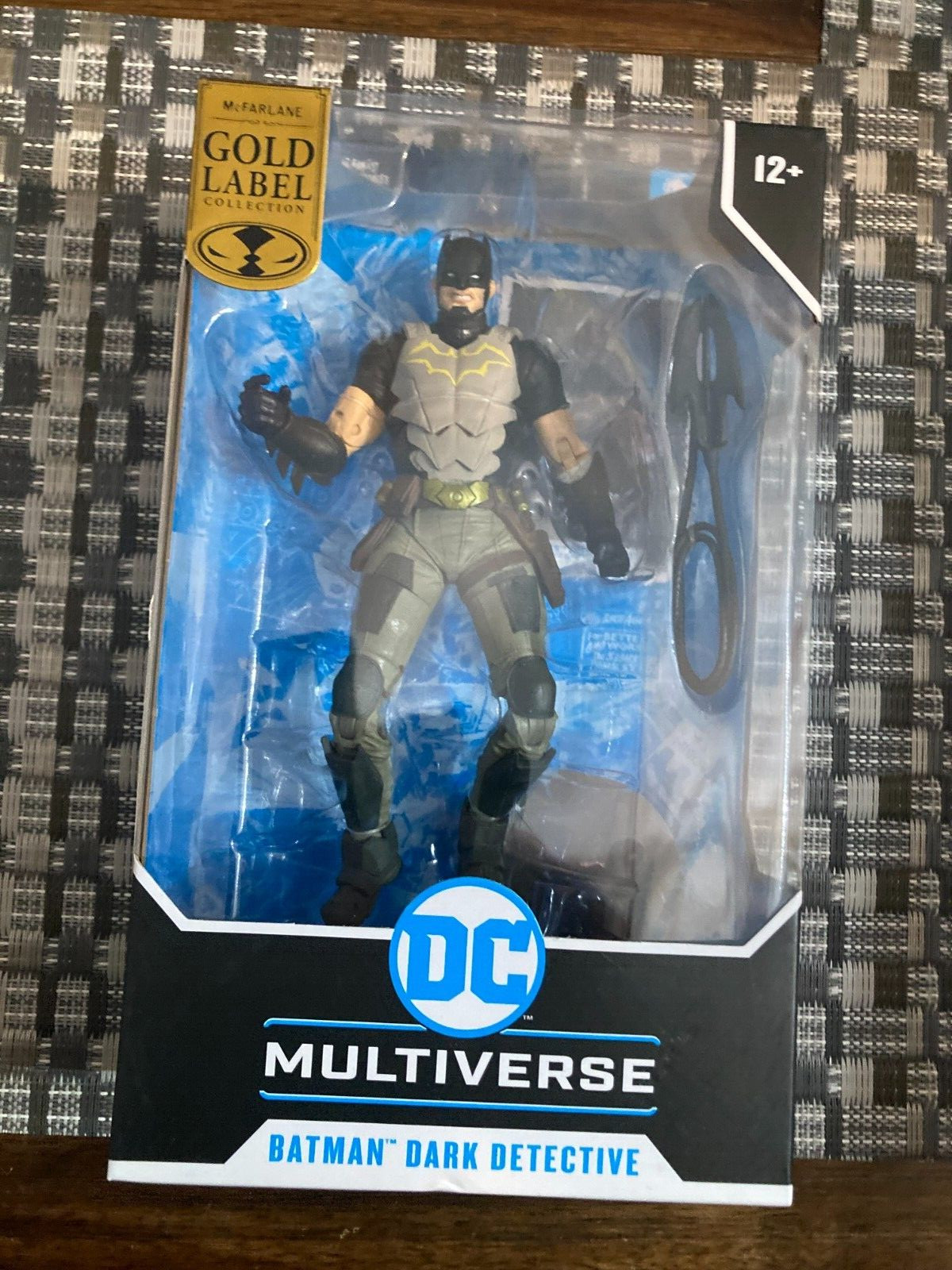 McFarlane DC Multiverse – BATMAN DARK DETECTIVE – 7&Prime; Figure – Gold Label – NEW